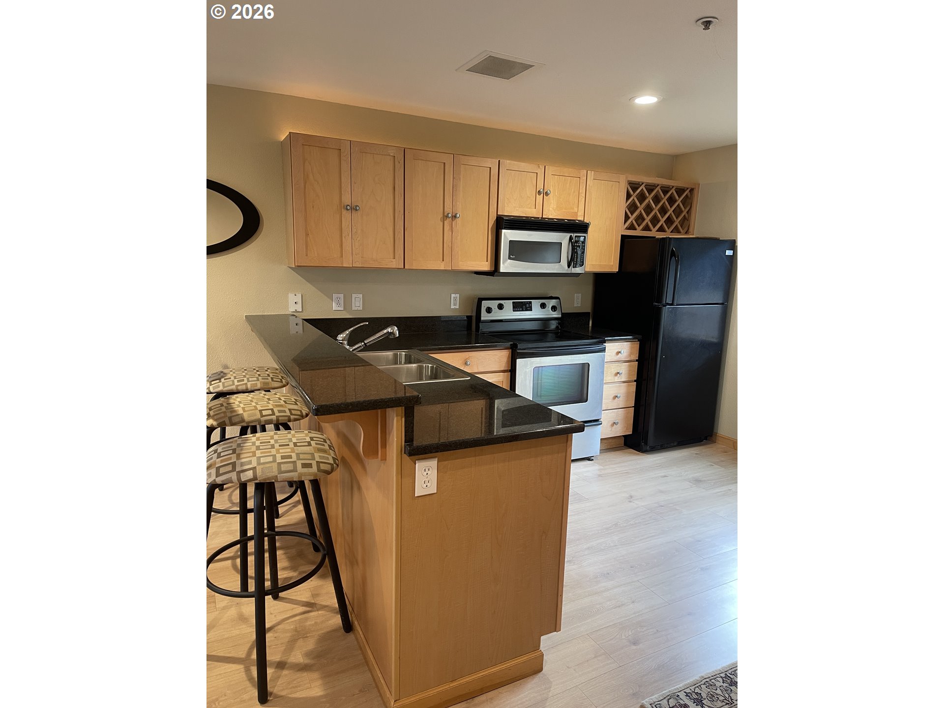 Photo #1: 164568136 Listing: Photo #1