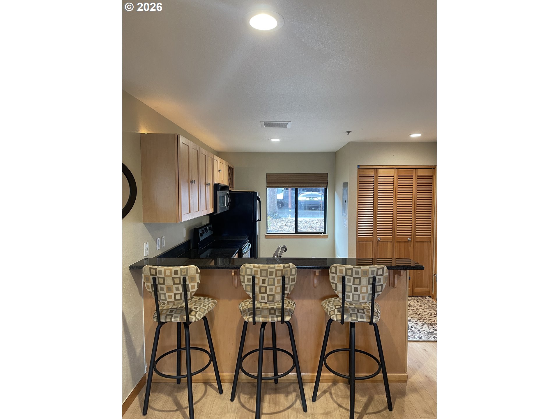 Photo #3: 164568136 Listing: Photo #3