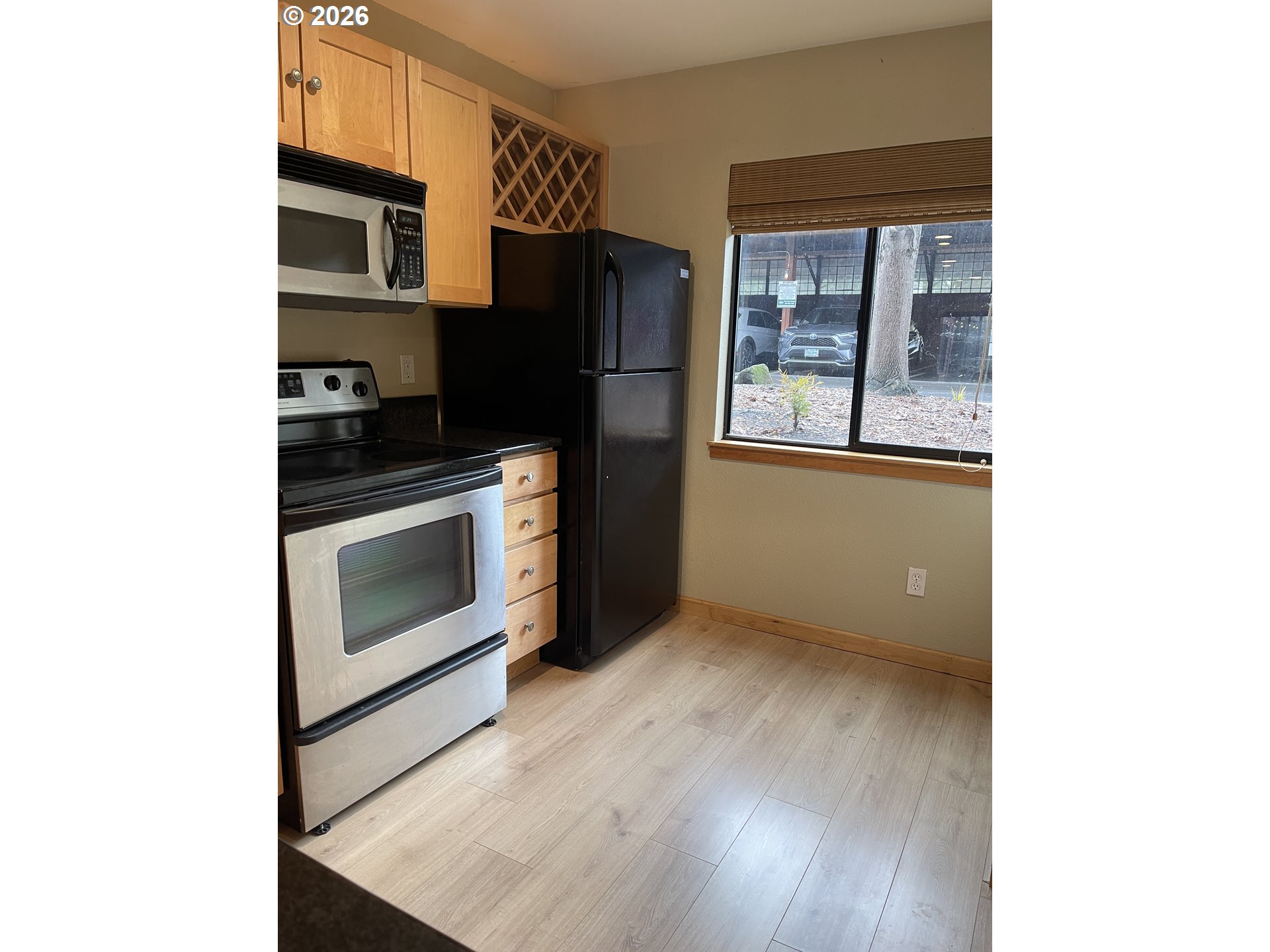 Photo #5: 164568136 Listing: Photo #5