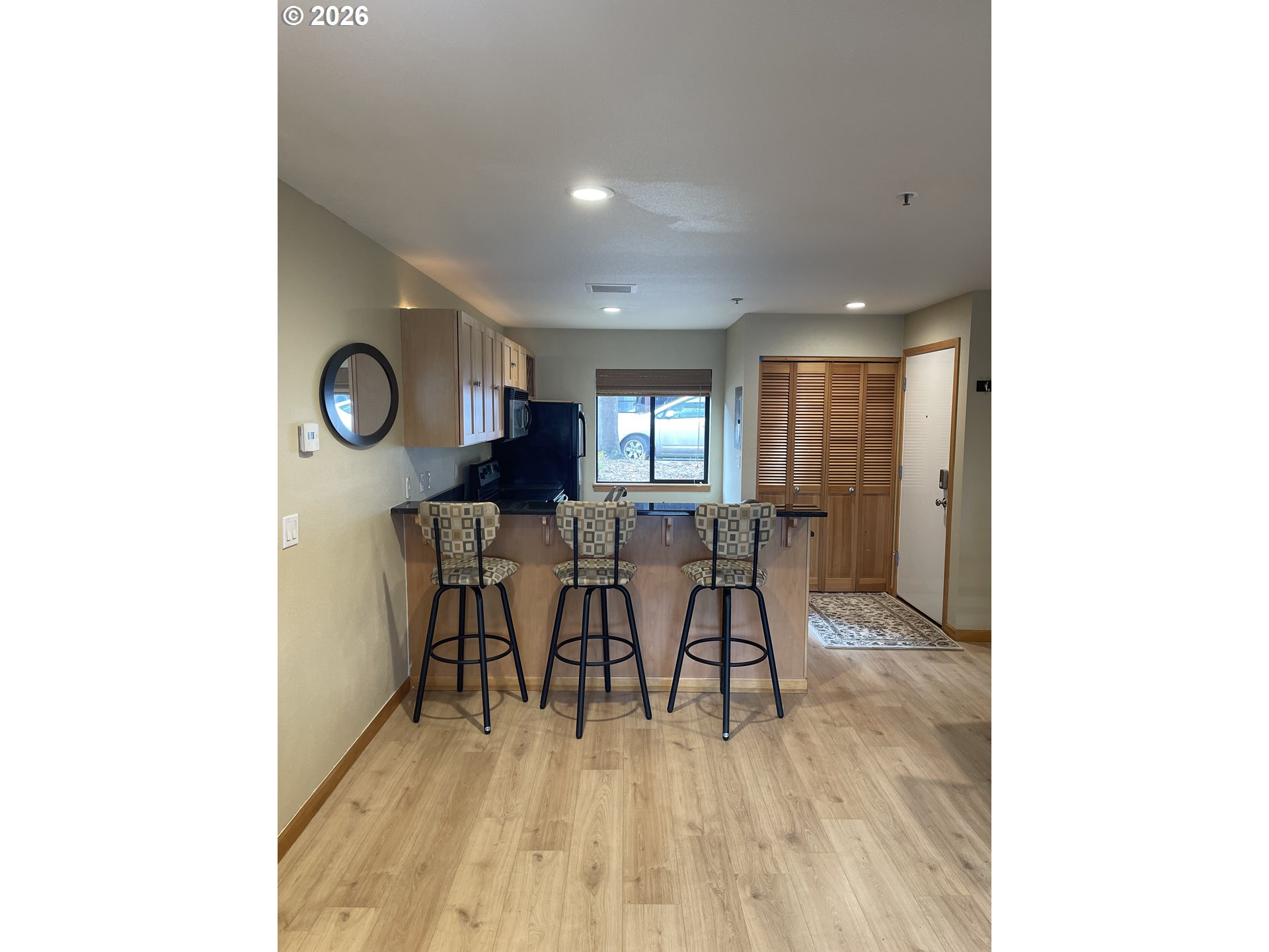 Photo #6: 164568136 Listing: Photo #6