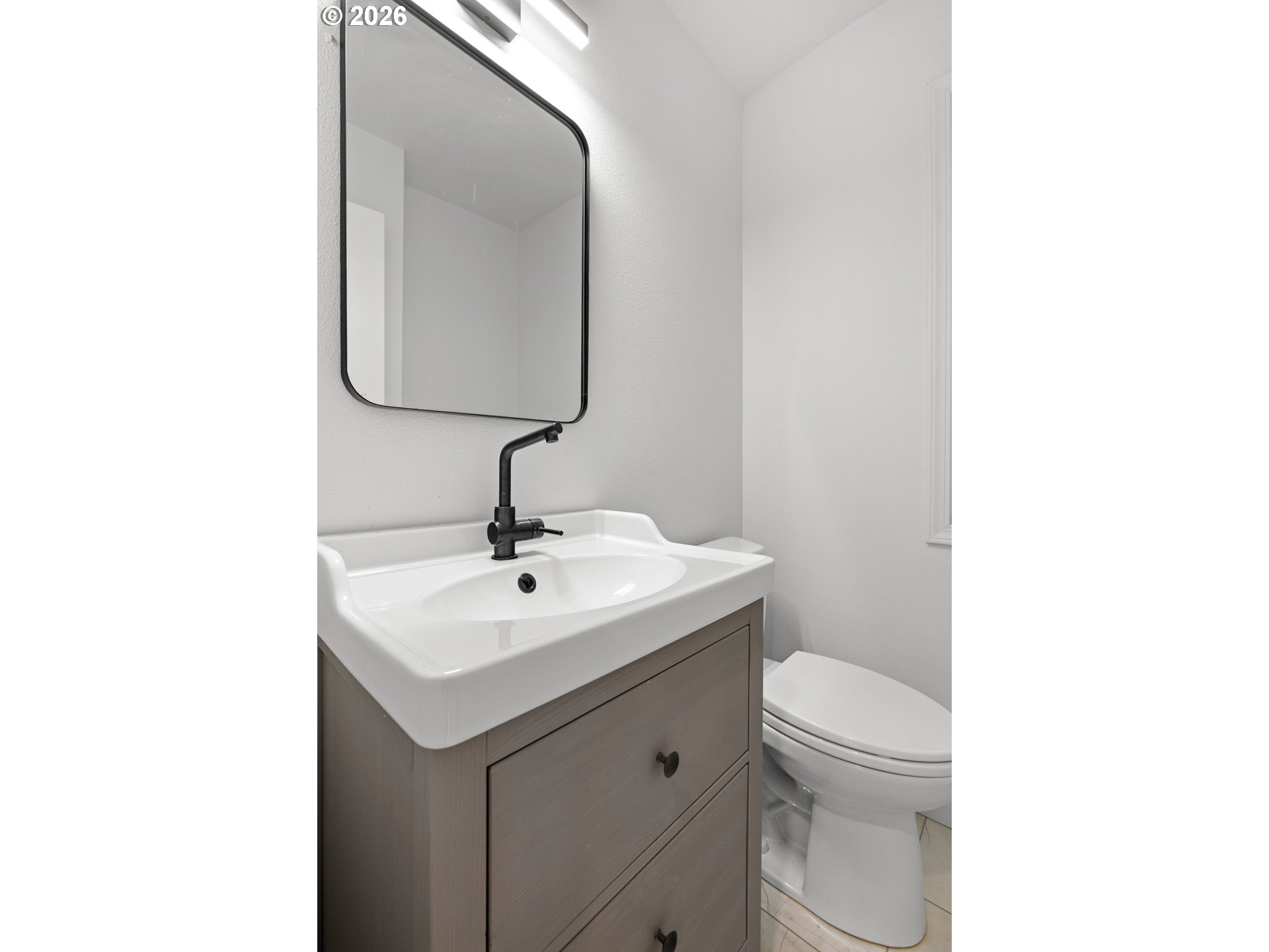 Photo #9: 165150533 Listing: Photo #9