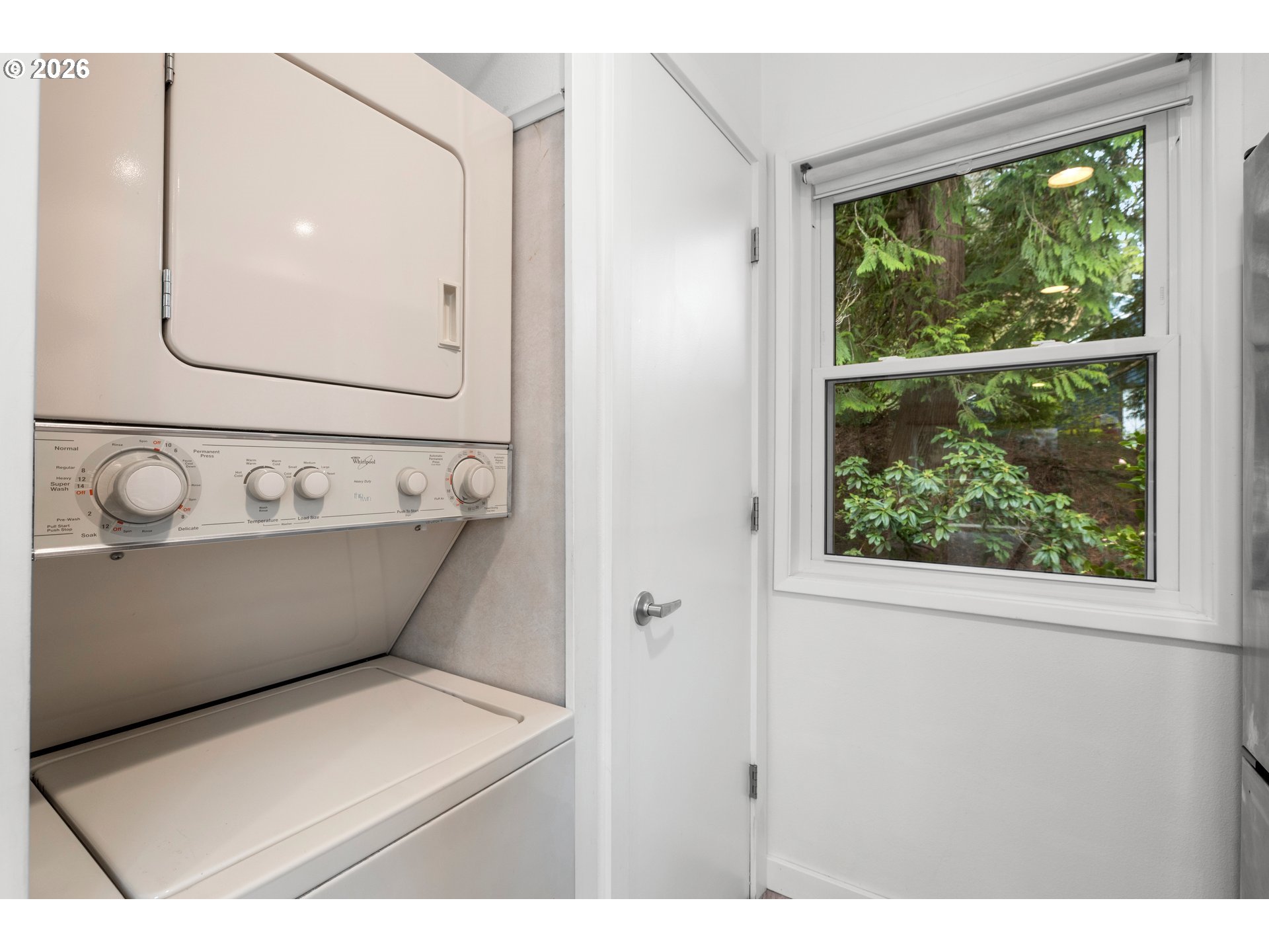 Photo #8: 165150533 Listing: Photo #8