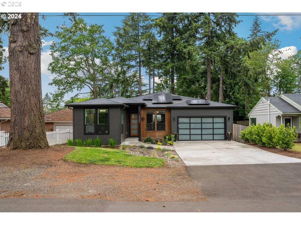 8813 SW Peoria LN, Tualatin, OR, 97062