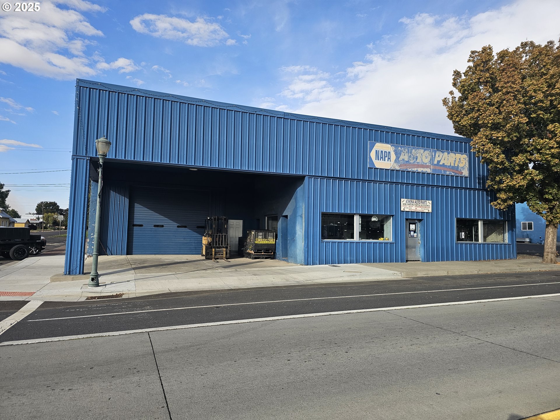 409 E MAIN ST, Athena, OR, 97813