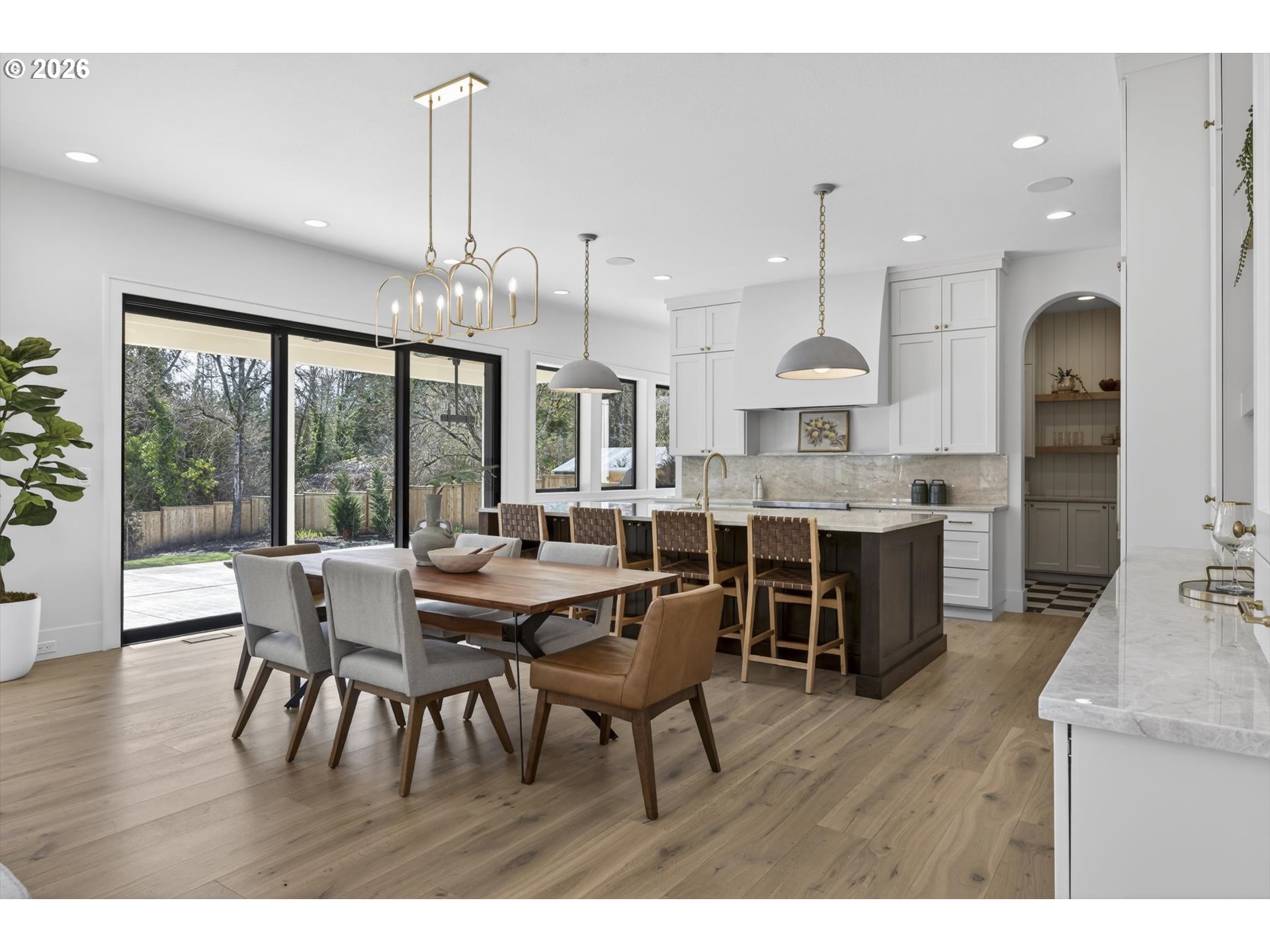 1050 ATWATER RD, Lake Oswego, OR, 97034