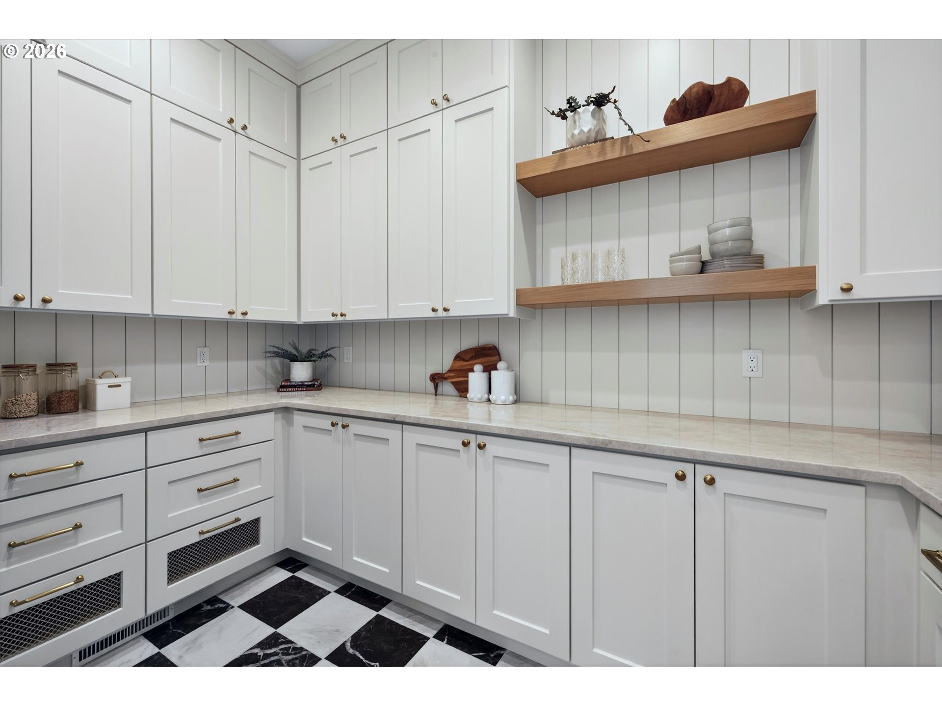 1050 ATWATER RD, Lake Oswego, OR, 97034