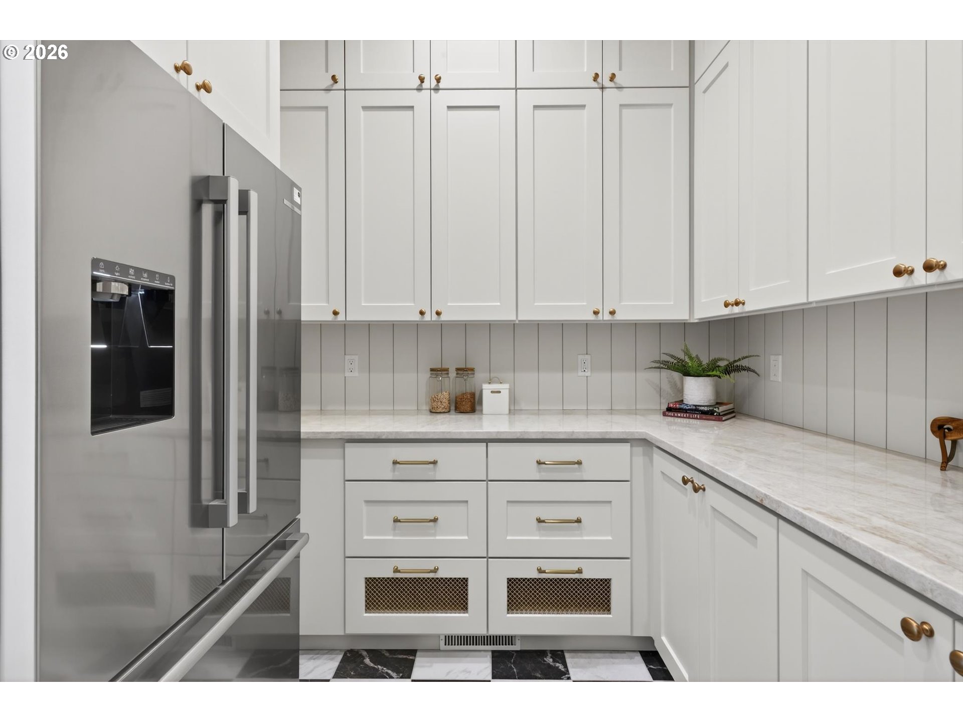 1050 ATWATER RD, Lake Oswego, OR, 97034