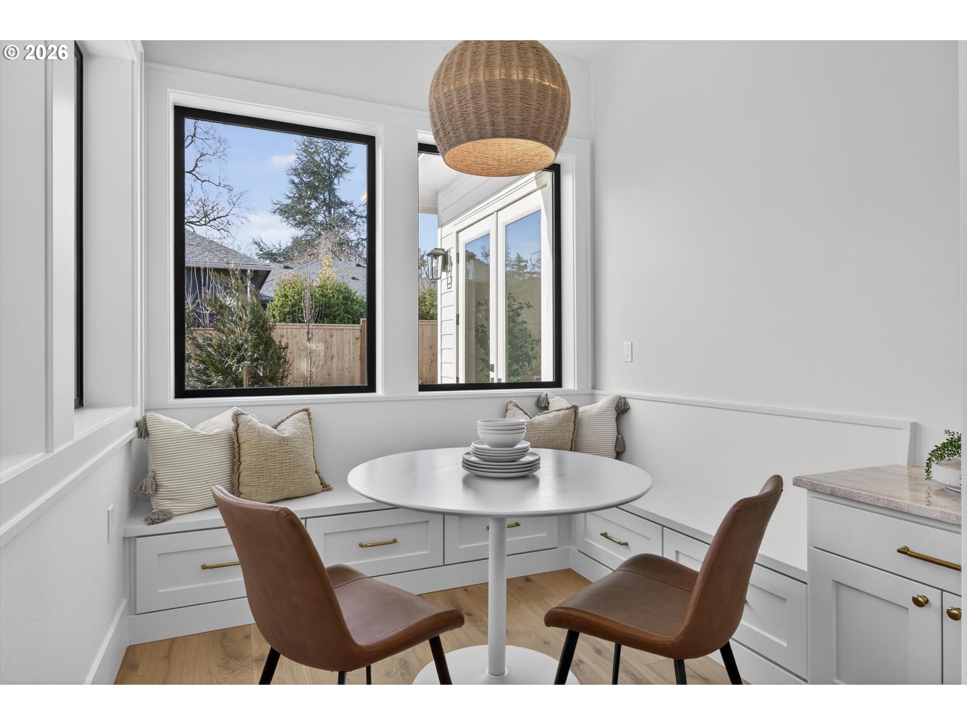 1050 ATWATER RD, Lake Oswego, OR, 97034