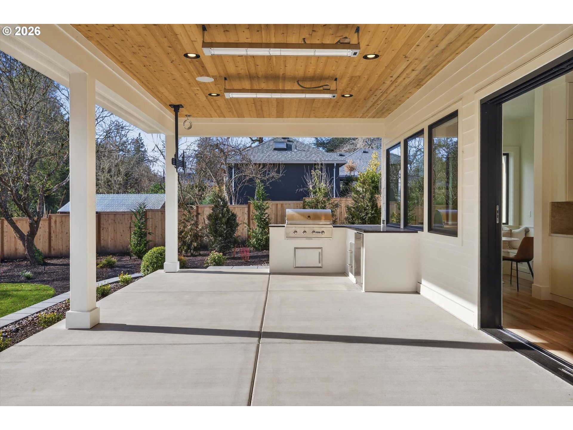 1050 ATWATER RD, Lake Oswego, OR, 97034