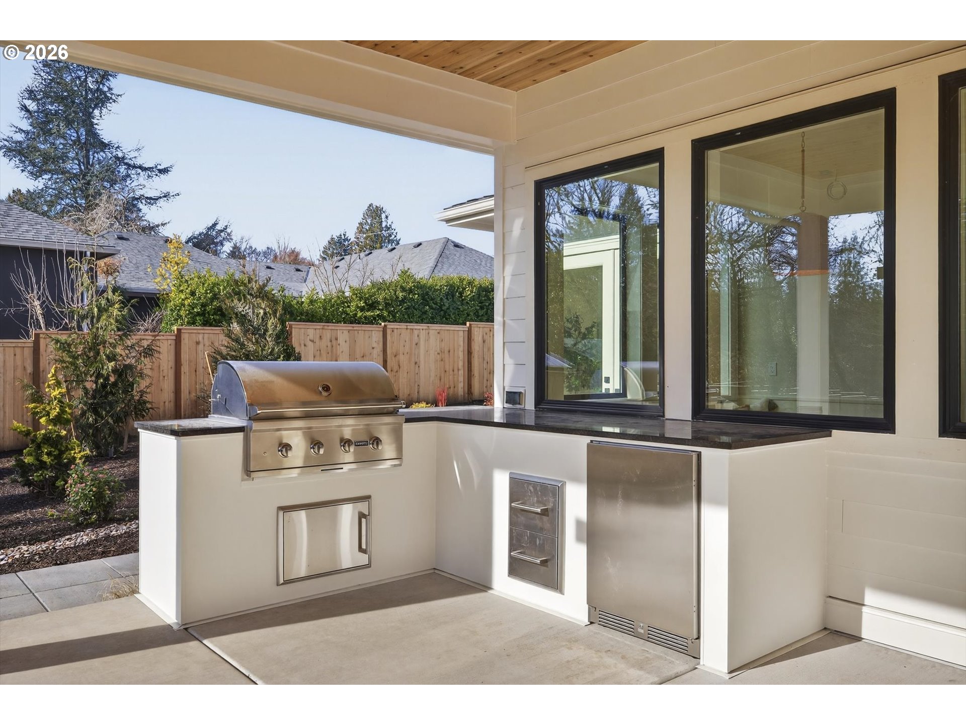 1050 ATWATER RD, Lake Oswego, OR, 97034