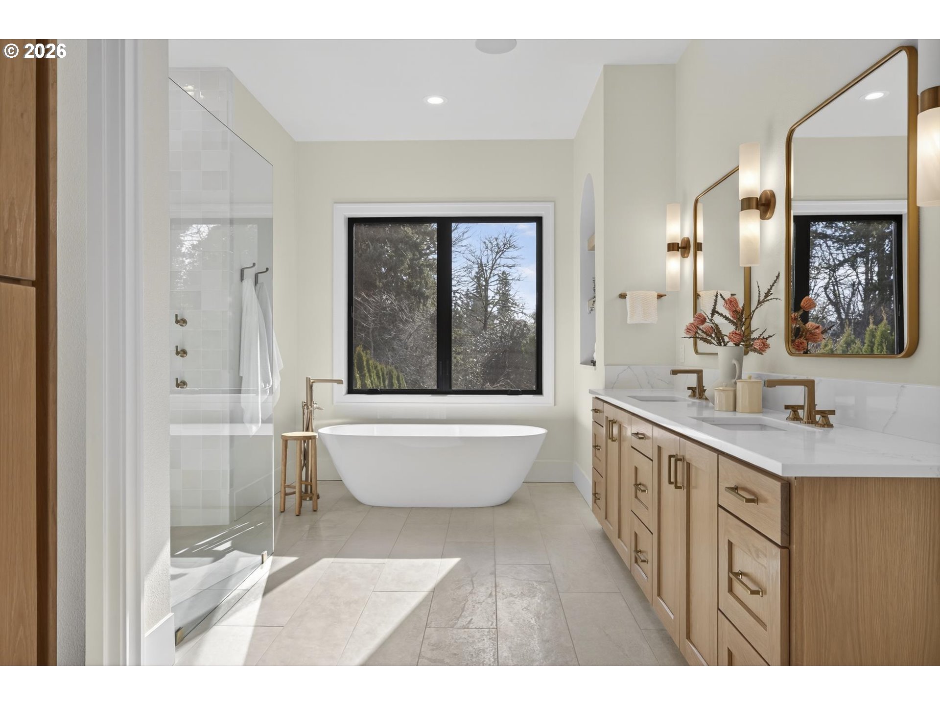 1050 ATWATER RD, Lake Oswego, OR, 97034