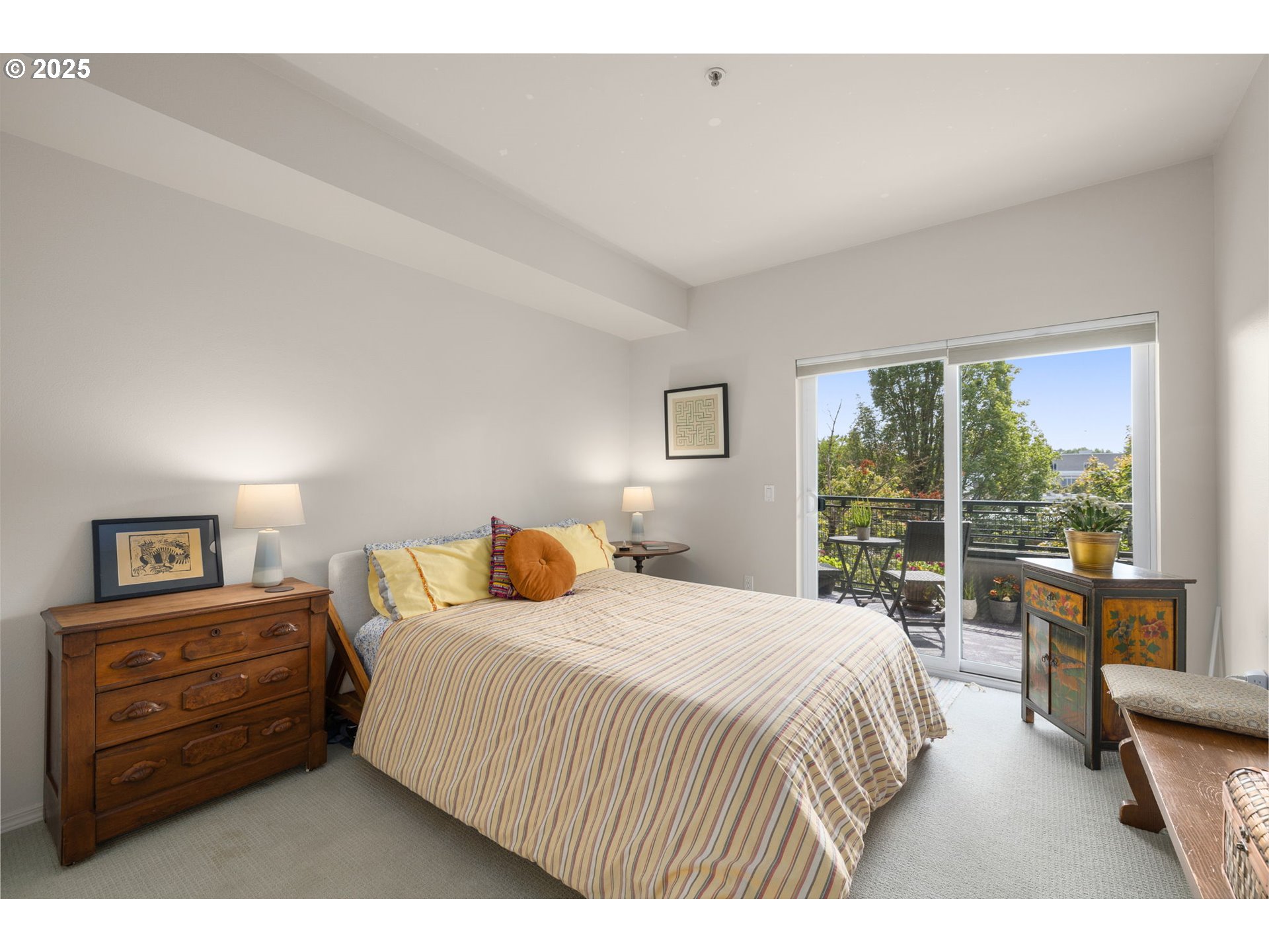 Photo #5: 165634711 Listing 