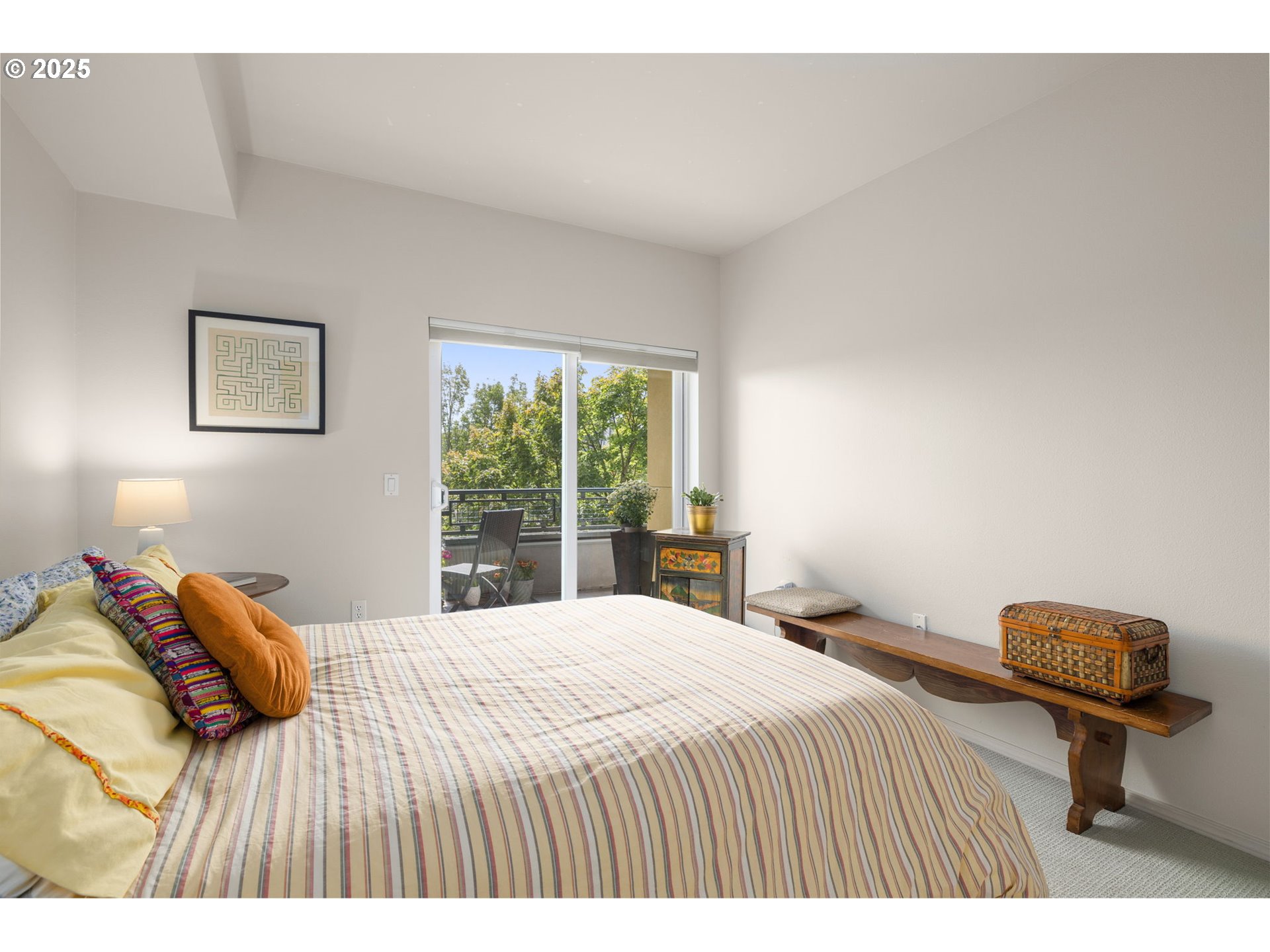 Photo #6: 165634711 Listing 