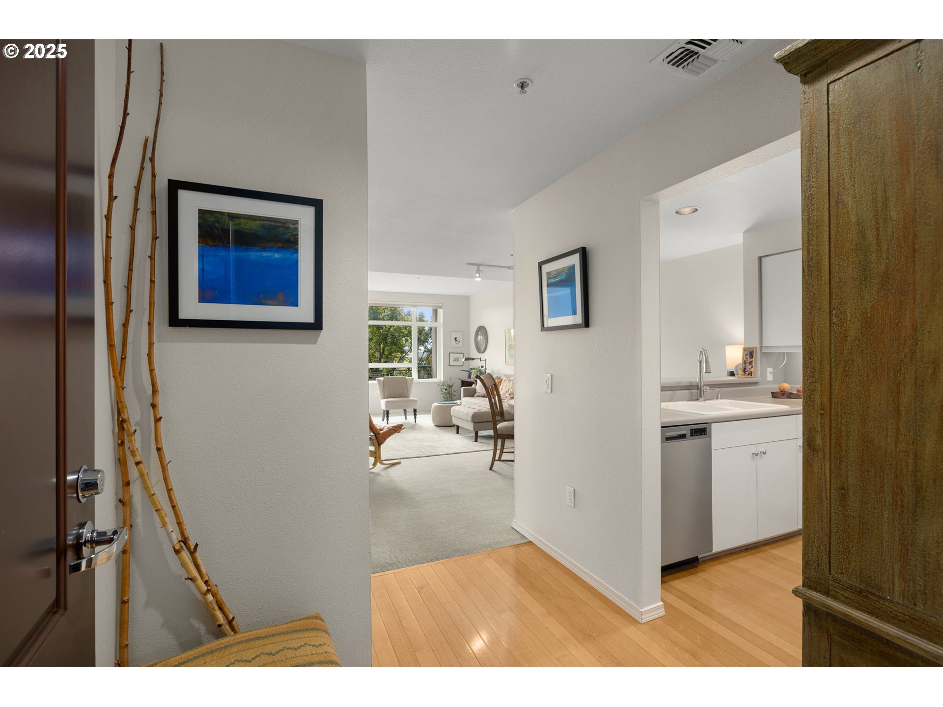 Photo #20: 165634711 Listing: Photo #20