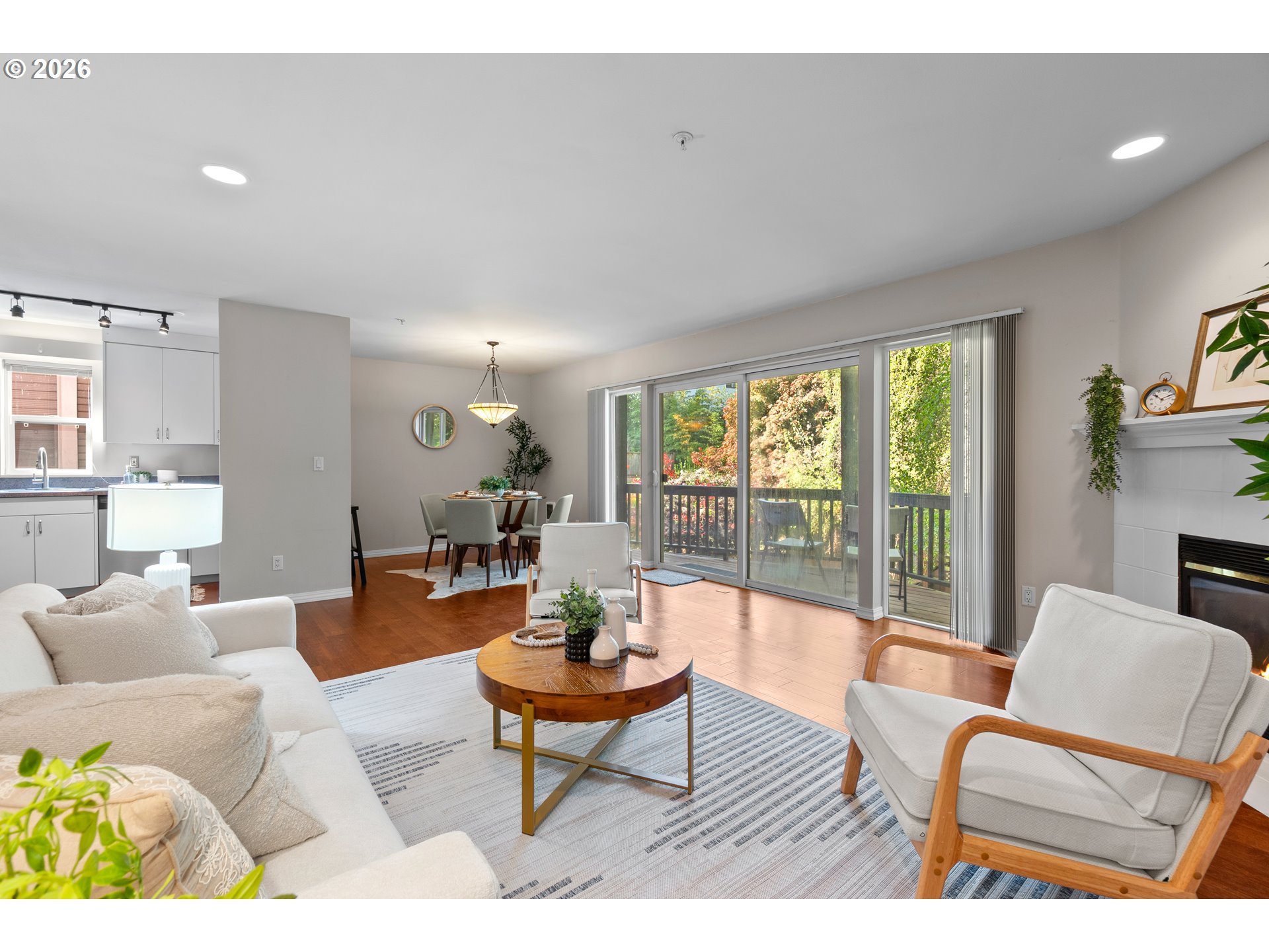 Photo #11: 165689541 Listing: Photo #11