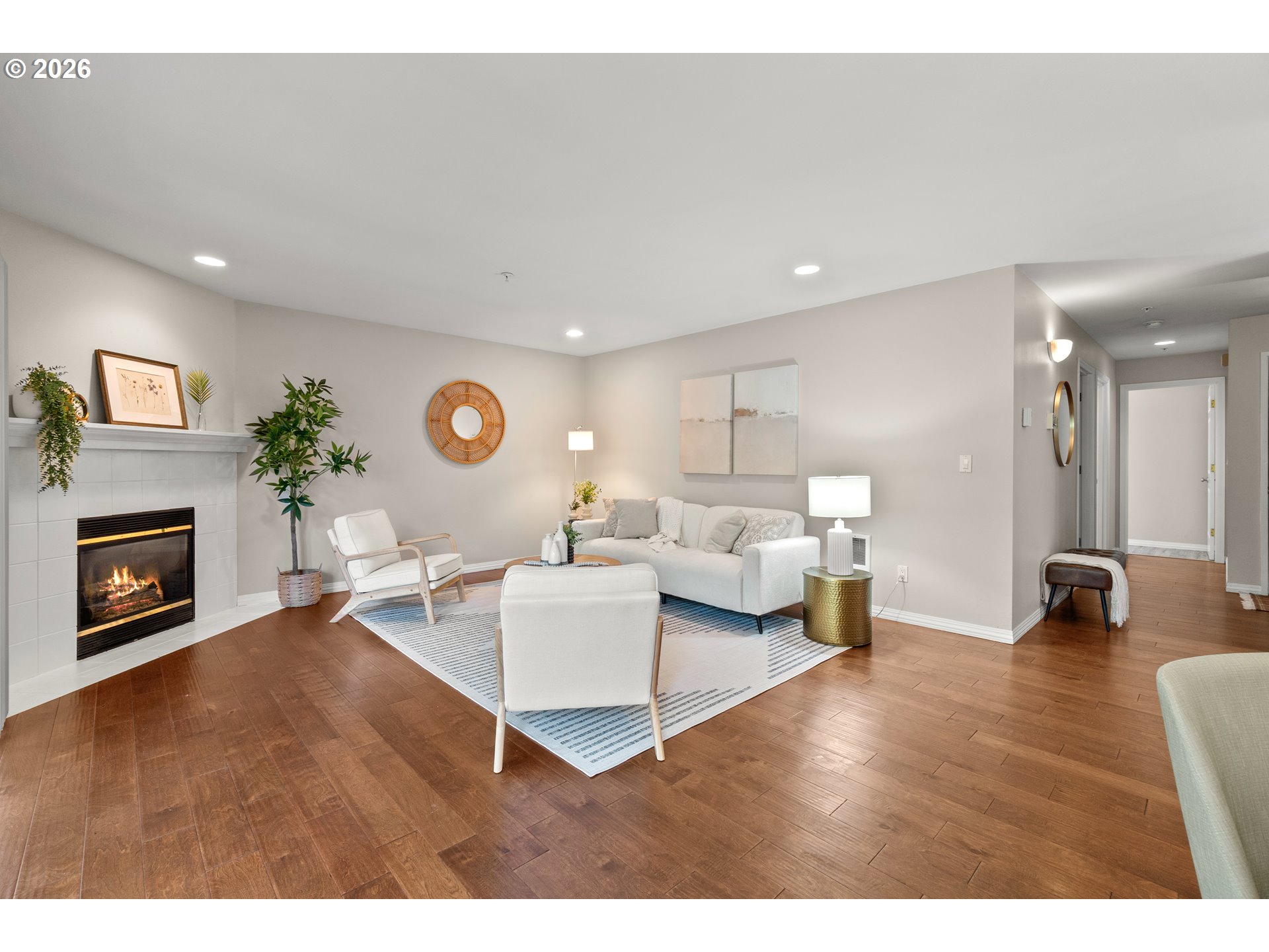 Photo #9: 165689541 Listing: Photo #9