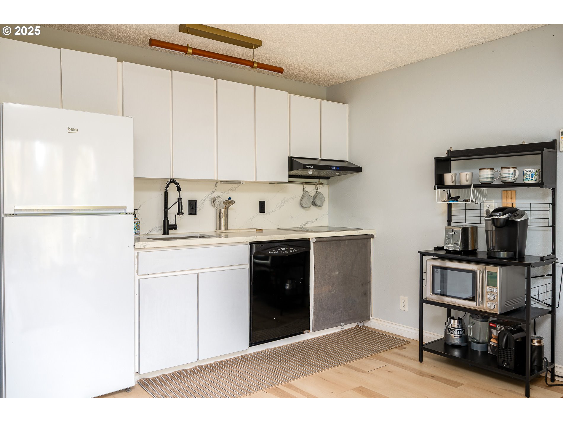 Photo #11: 166567292 Listing: Photo #11