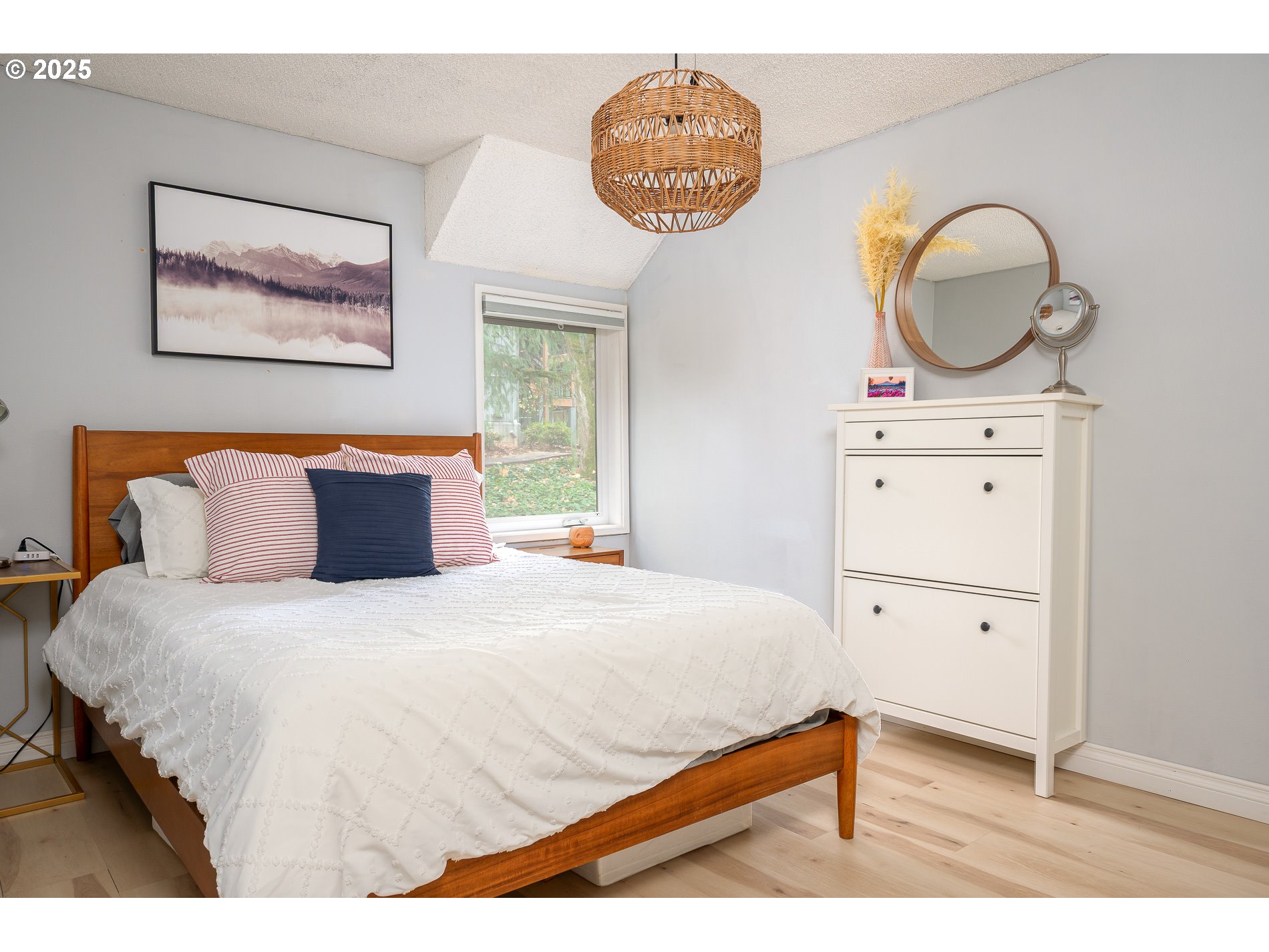 Photo #15: 166567292 Listing: Photo #15