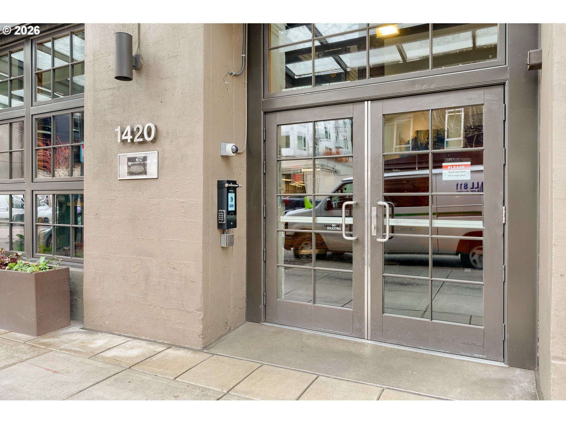 Photo #1: 167113974 Listing: Photo #1