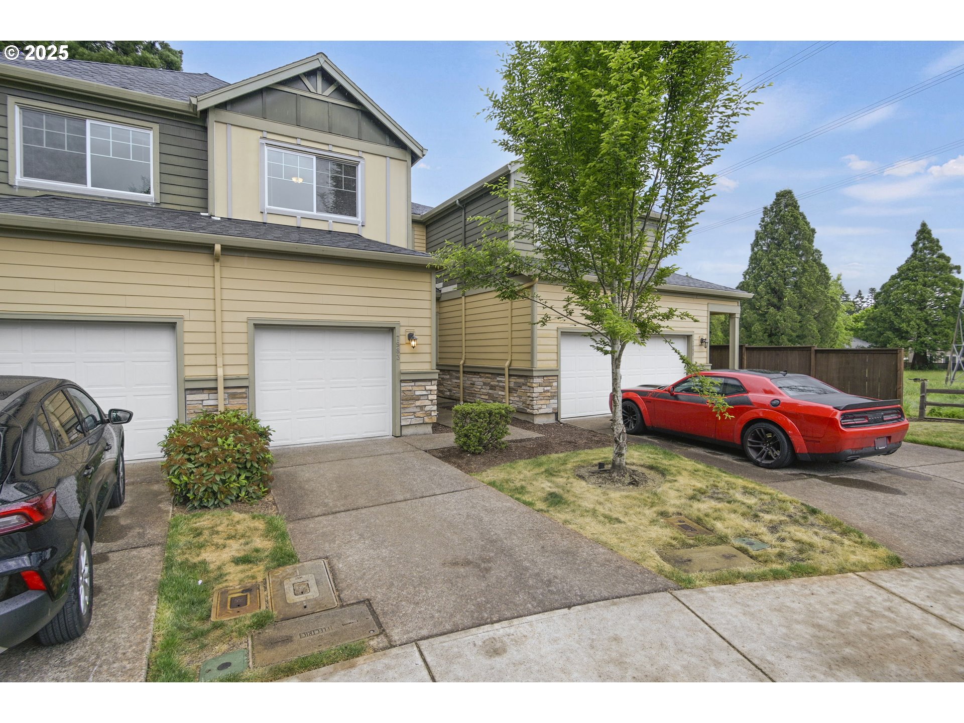 Photo #2: 167237455 Listing 