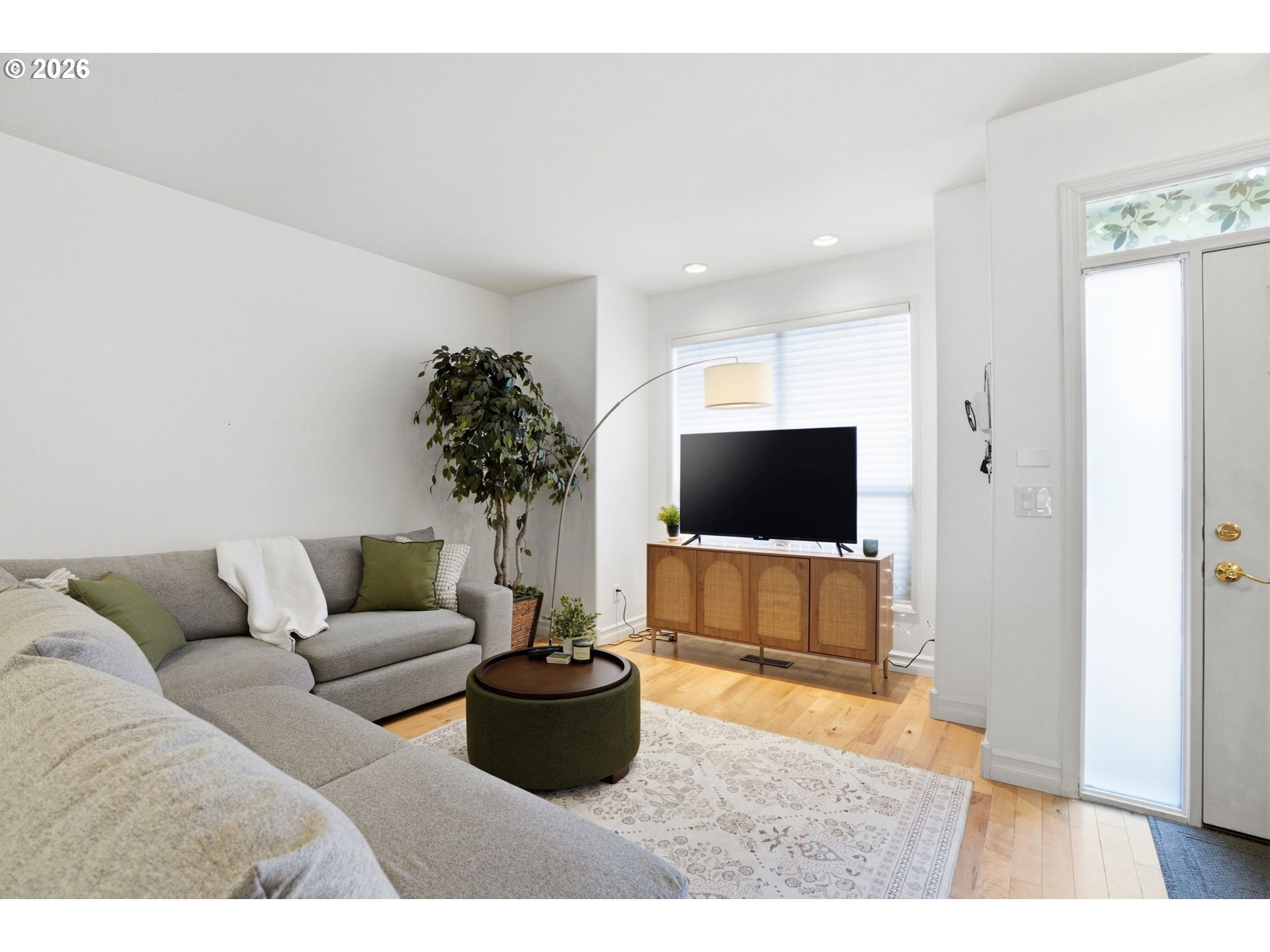 Photo #6: 167377182 Listing: Photo #6