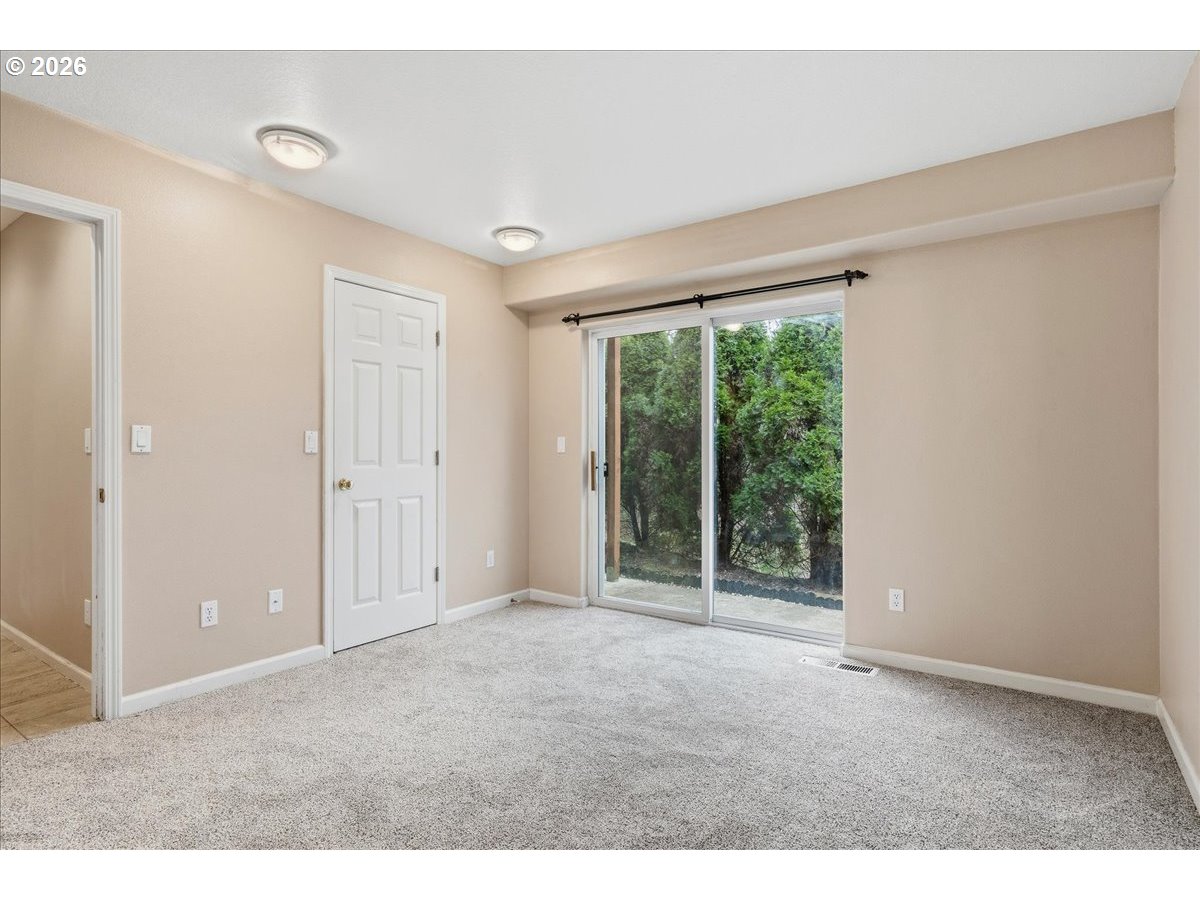 Photo #16: 167447135 Listing: Photo #16