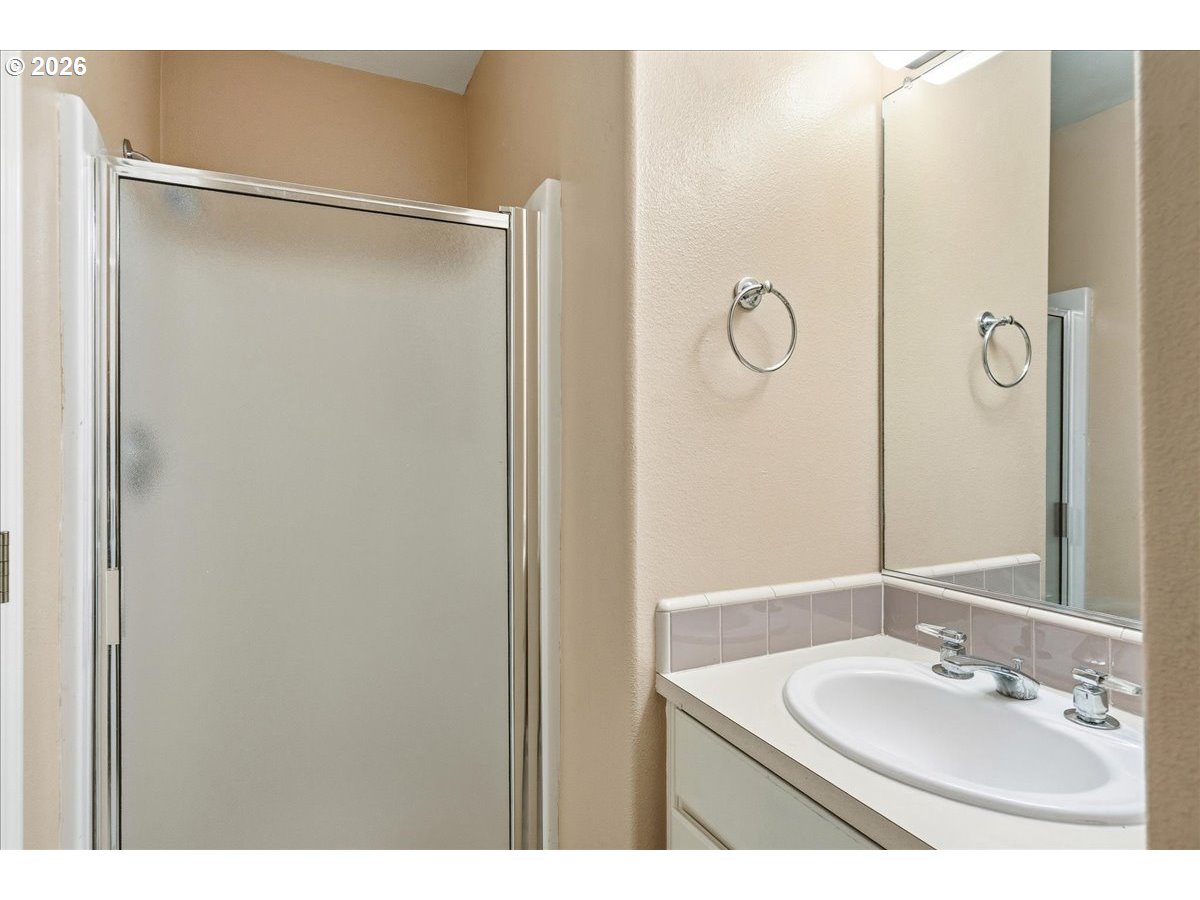 Photo #25: 167447135 Listing: Photo #25