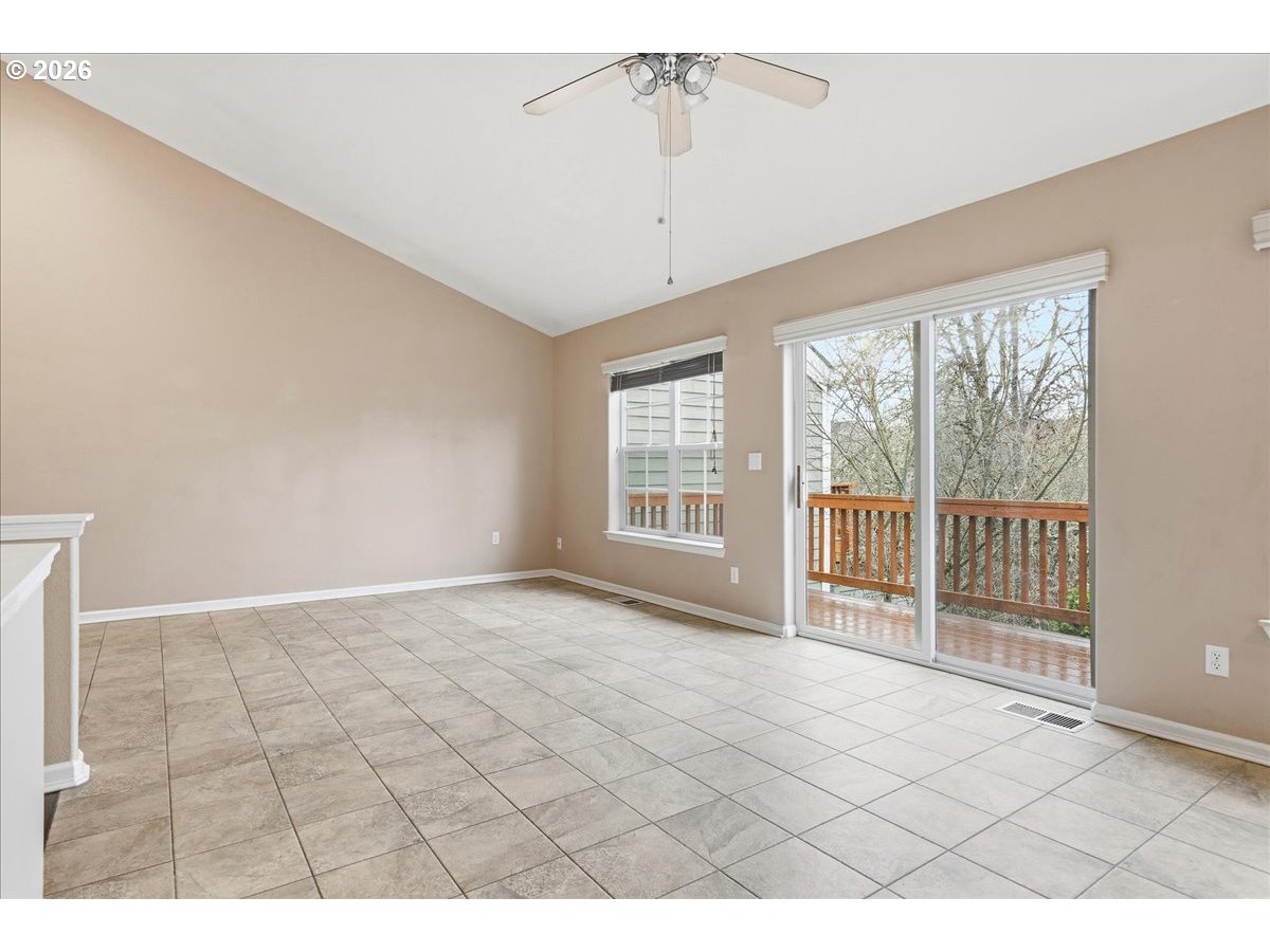 Photo #4: 167447135 Listing: Photo #4