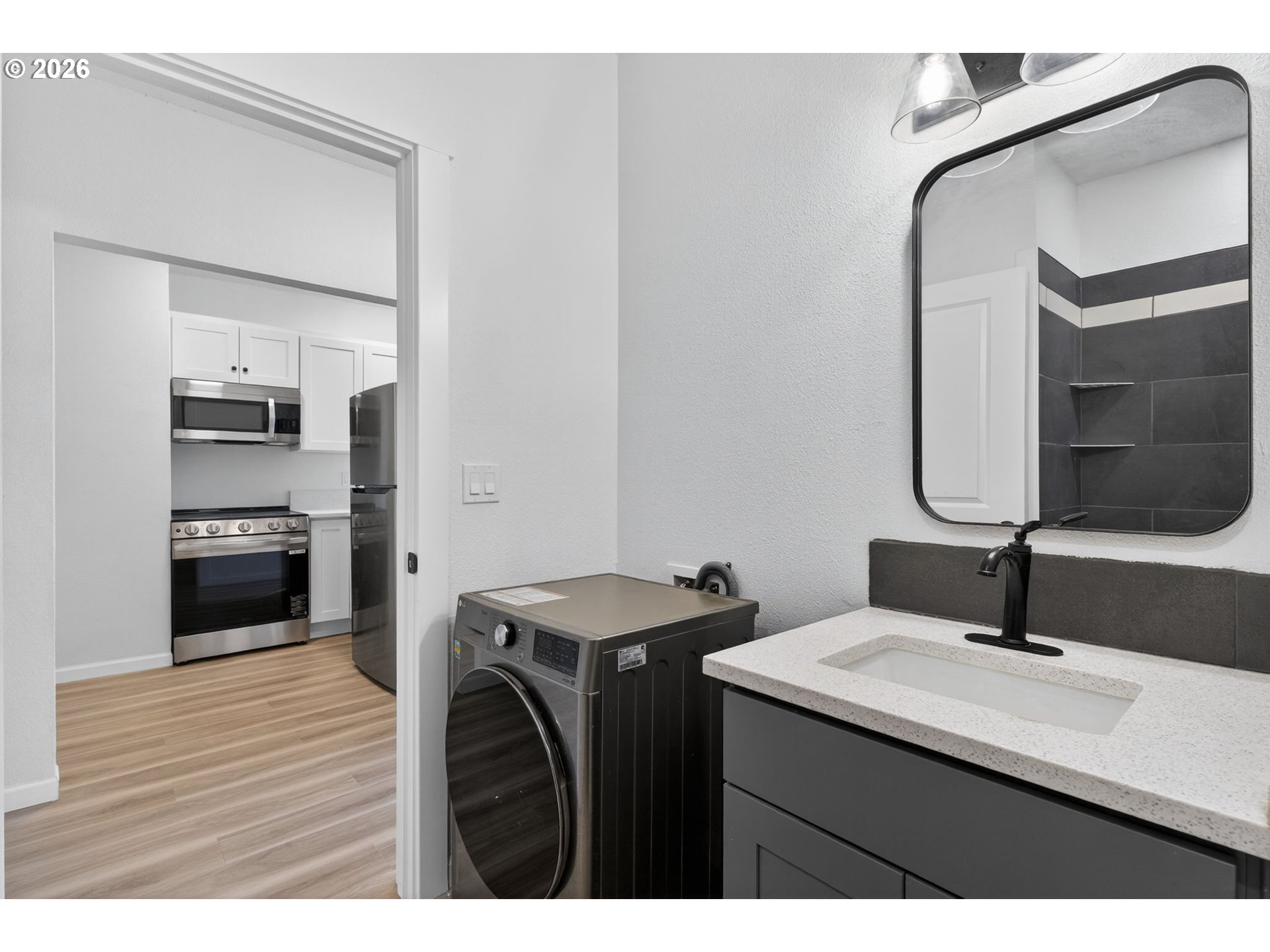 Photo #9: 167525066 Listing: Photo #9