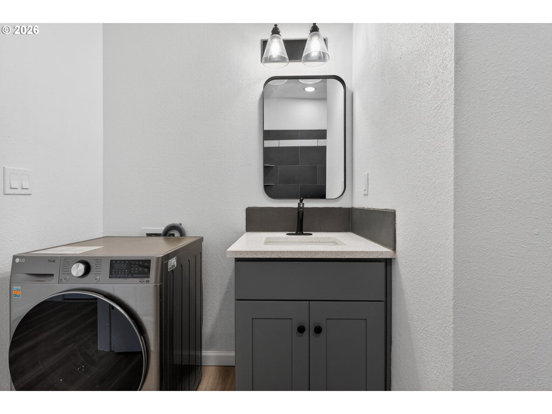 Photo #8: 167525066 Listing: Photo #8