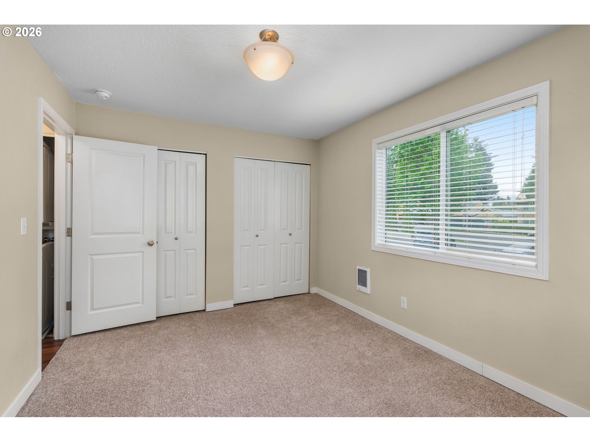 Photo #5: 168826831 Listing: Photo #5