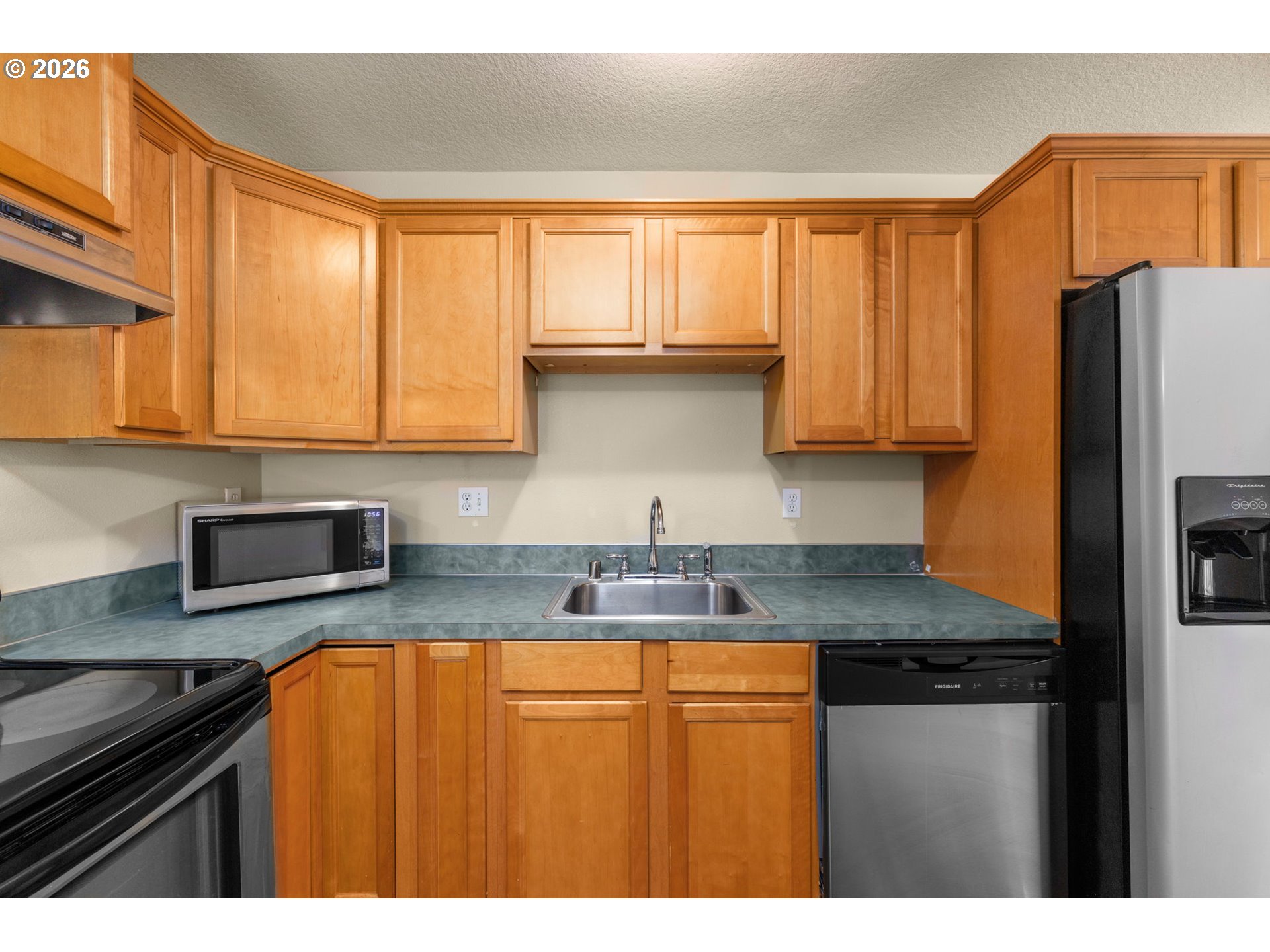 Photo #2: 168826831 Listing: Photo #2