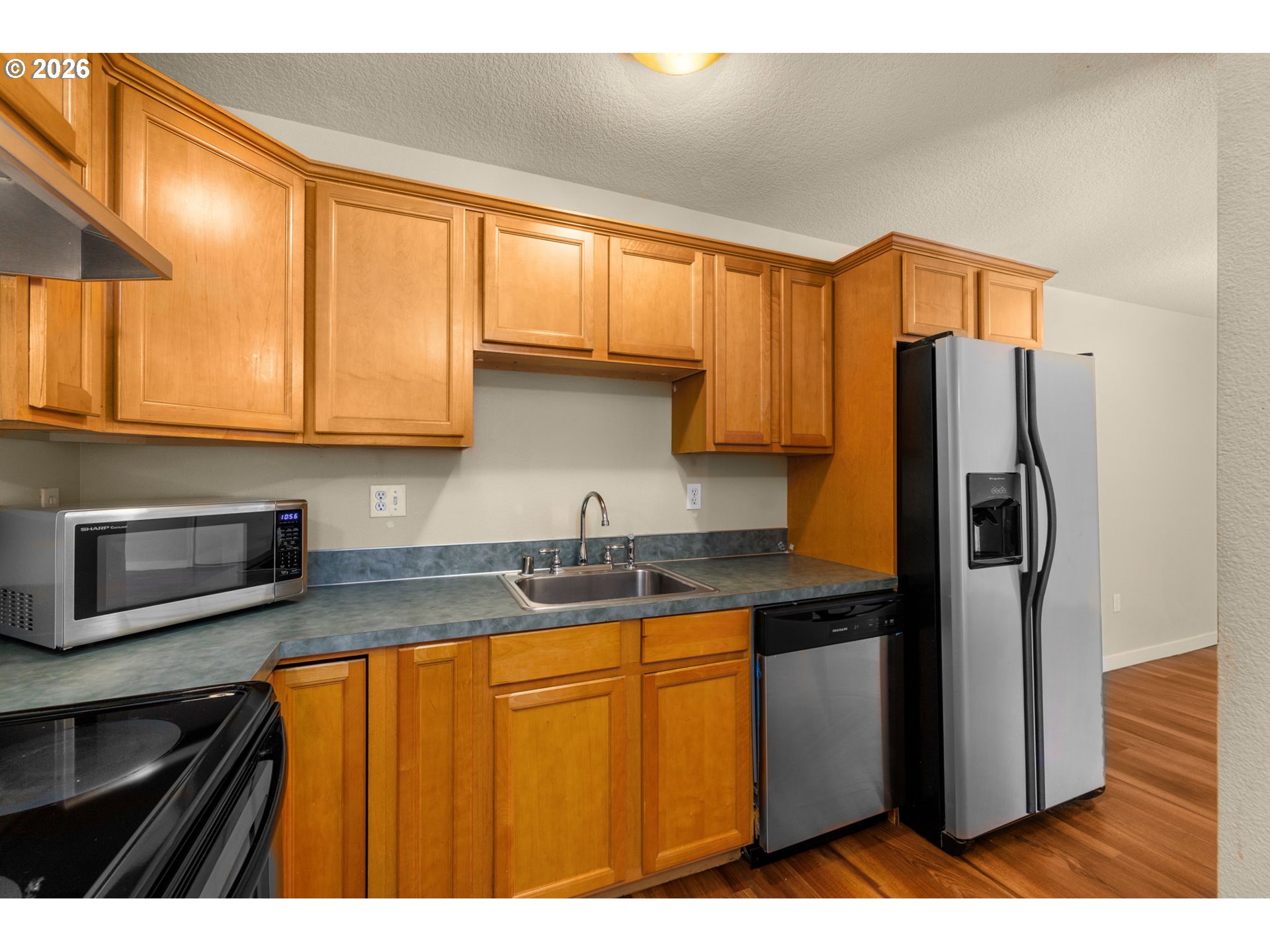 Photo #3: 168826831 Listing: Photo #3