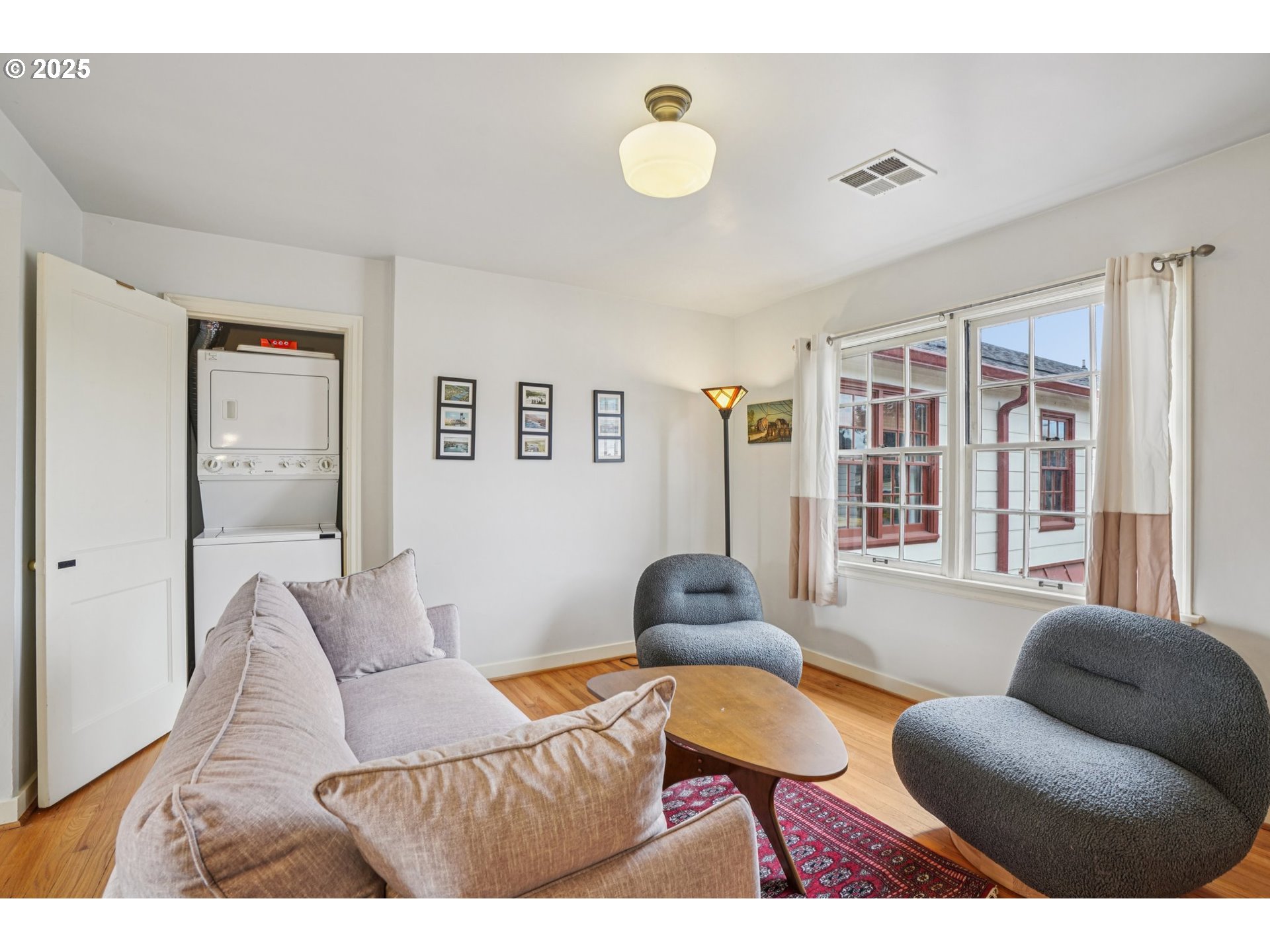 Photo #4: 169743487 Listing: Photo #4