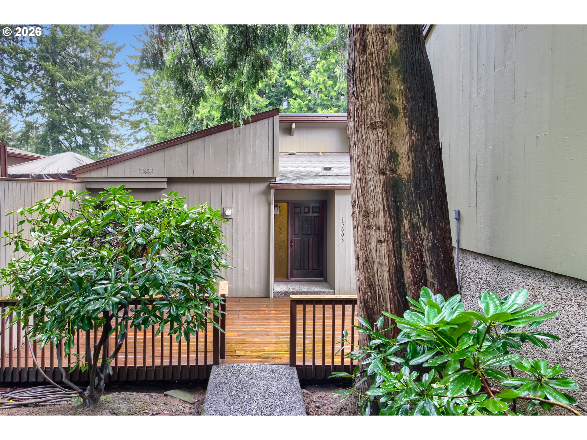 2213 W 10TH AVE, Junction City, OR, 97448