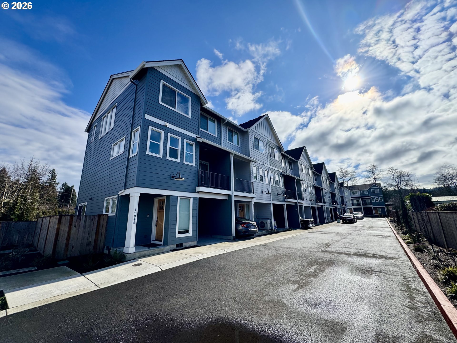 12086 SE HAROLD ST, Portland OR 97266