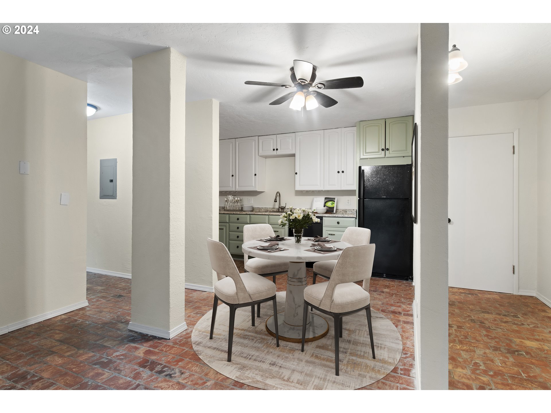 Photo #13: 170649002 Listing: Photo #13