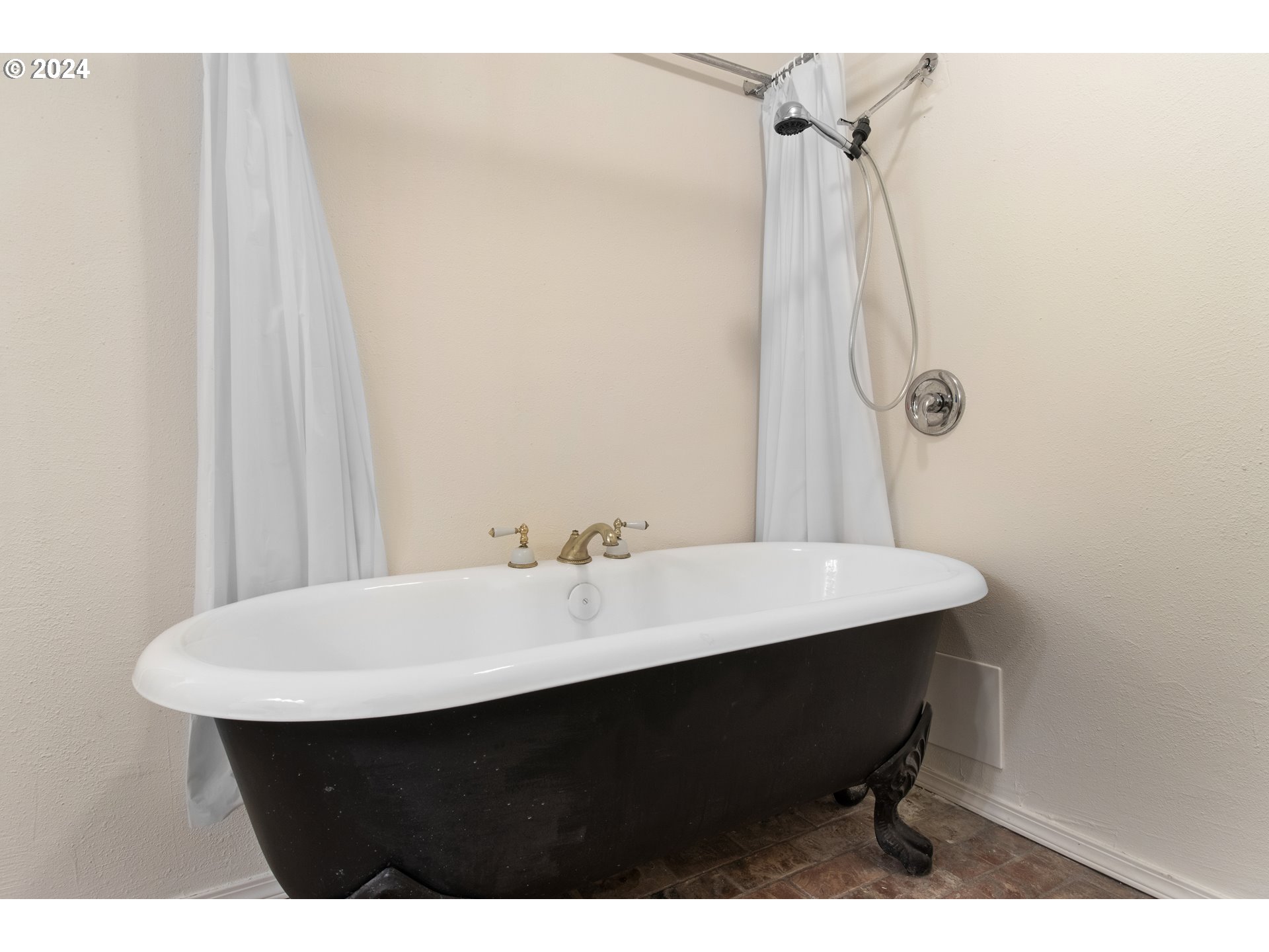 Photo #18: 170649002 Listing: Photo #18