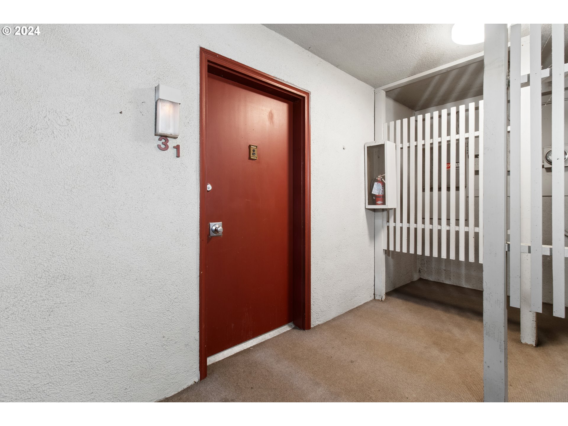 Photo #4: 170649002 Listing: Photo #4