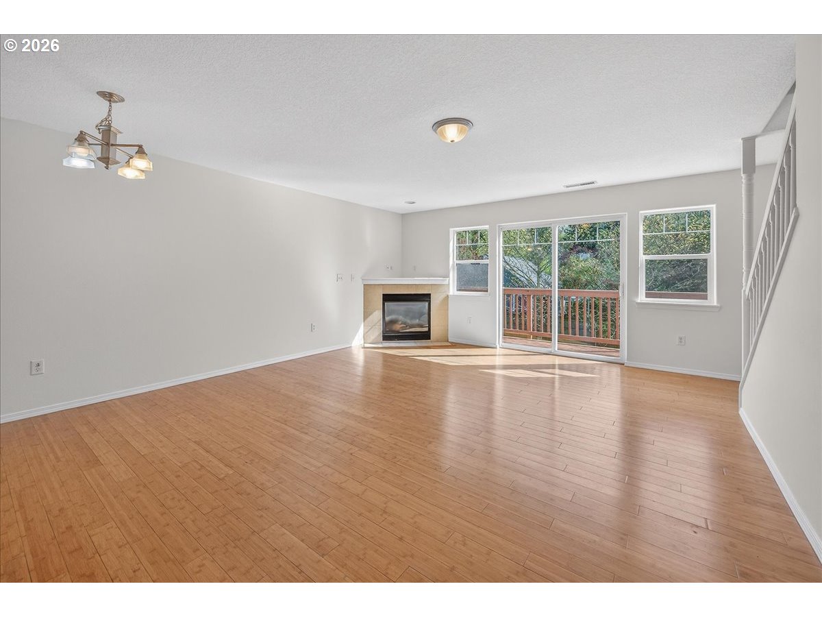 Photo #6: 170752801 Listing: Photo #6