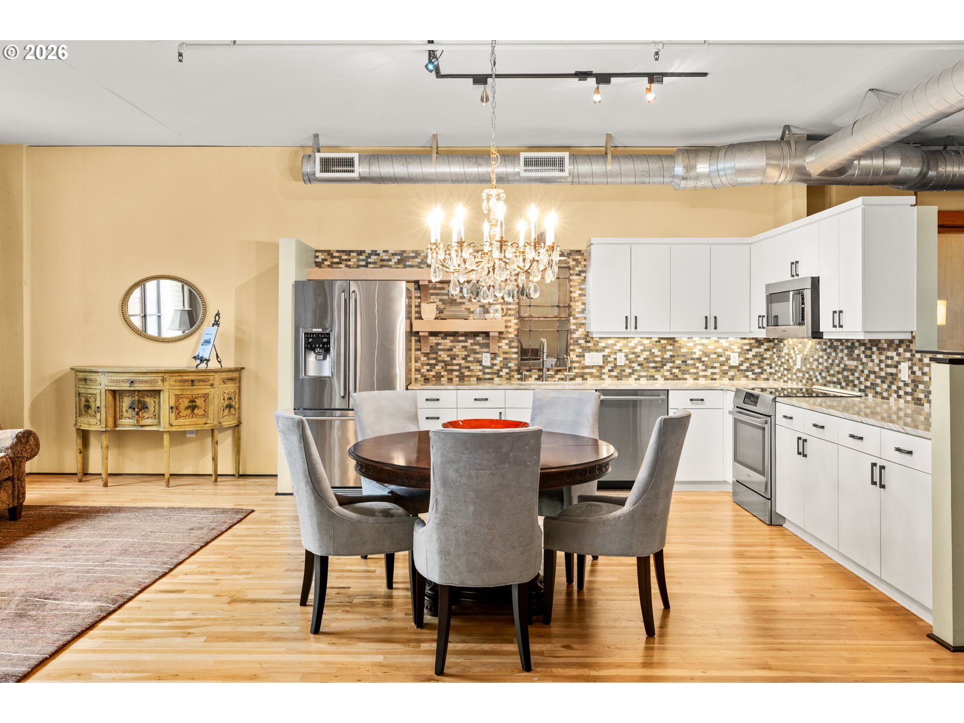 Photo #9: 170846717 Listing: Photo #9