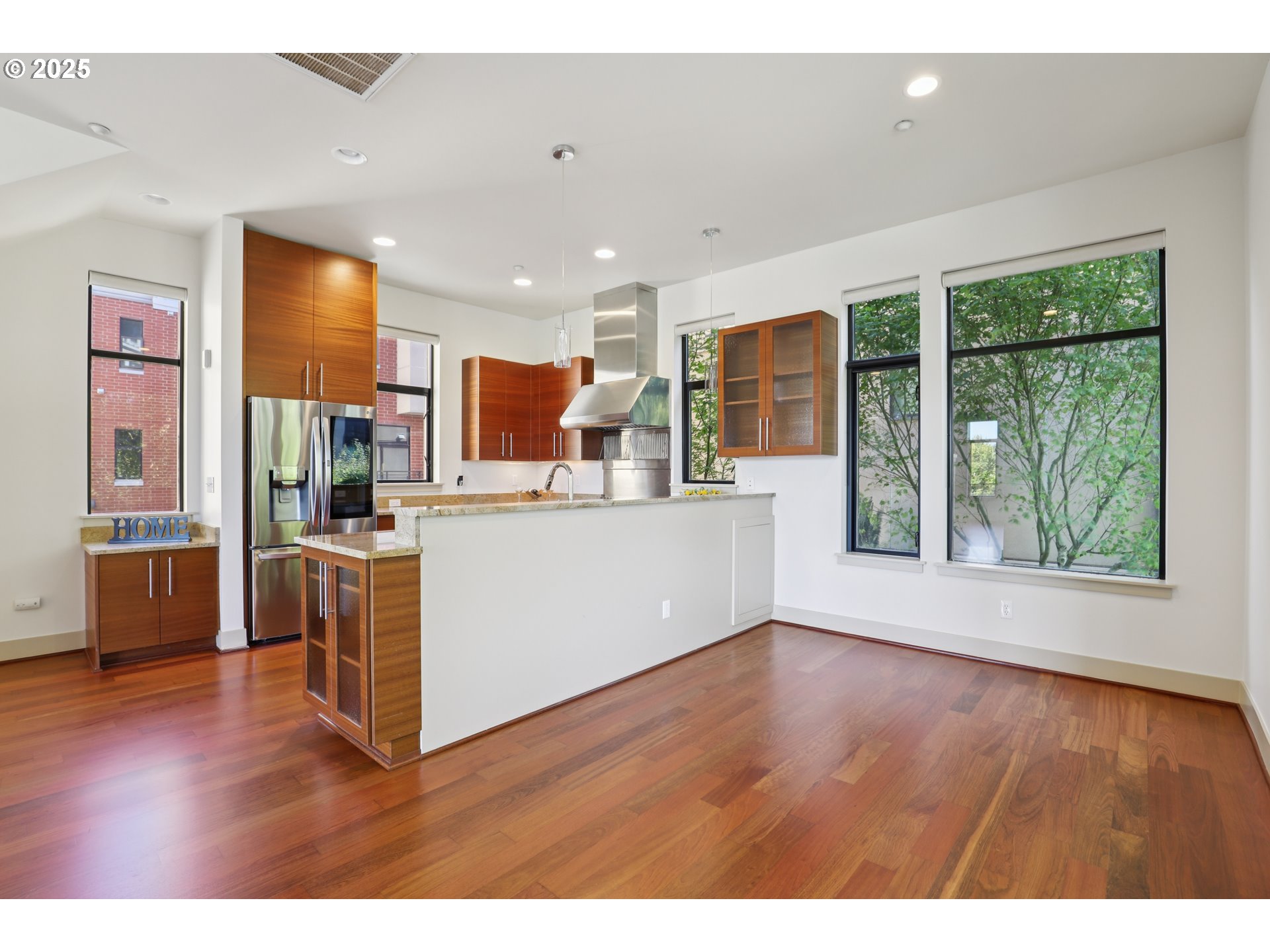 Photo #12: 170915142 Listing: Photo #12