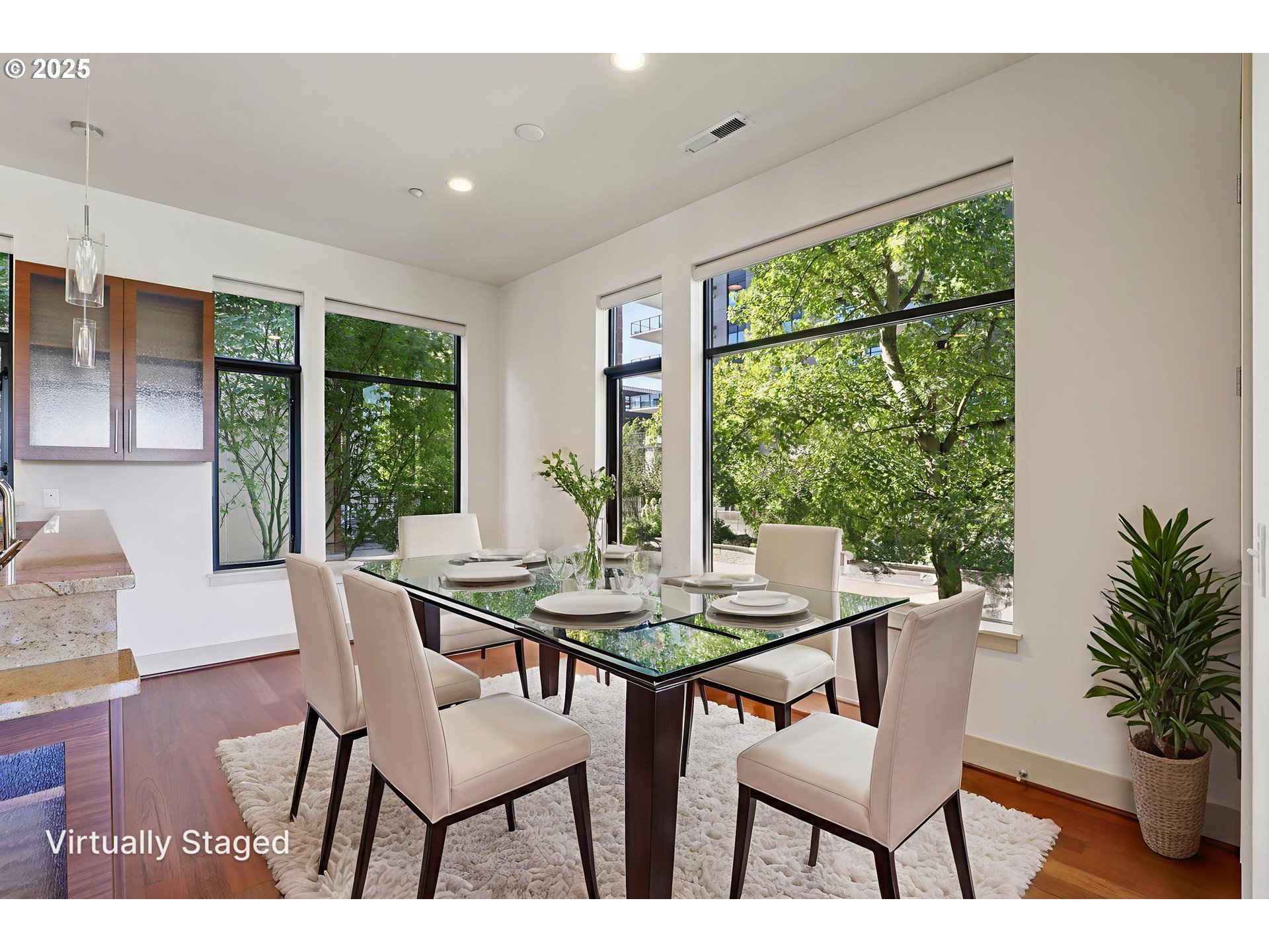 Photo #14: 170915142 Listing: Photo #14