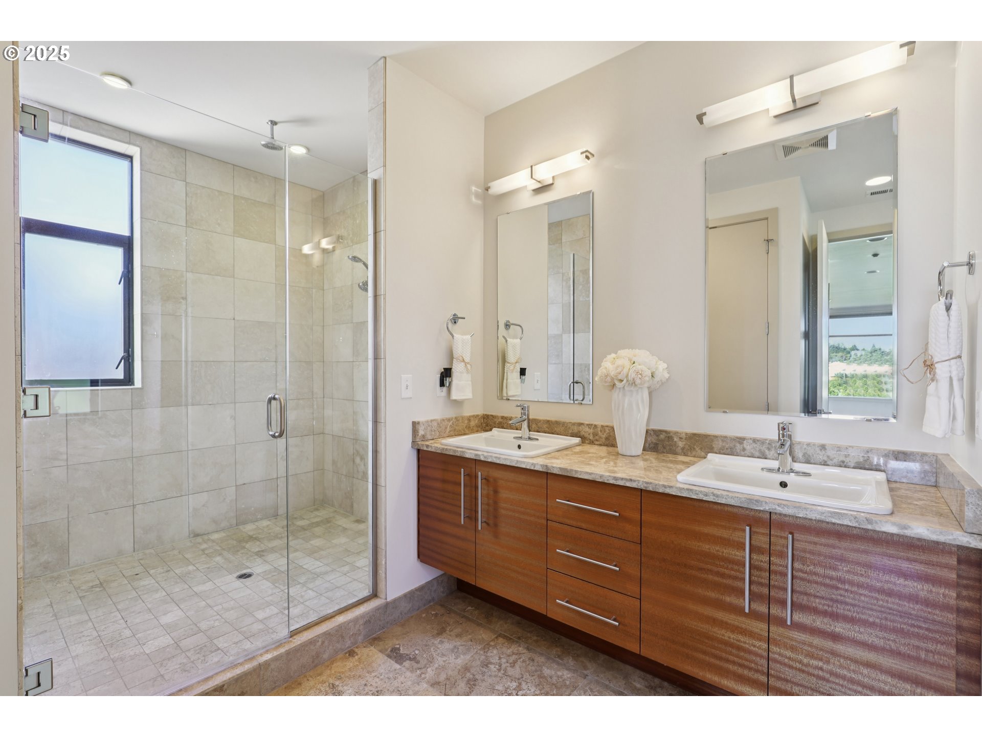 Photo #22: 170915142 Listing: Photo #22