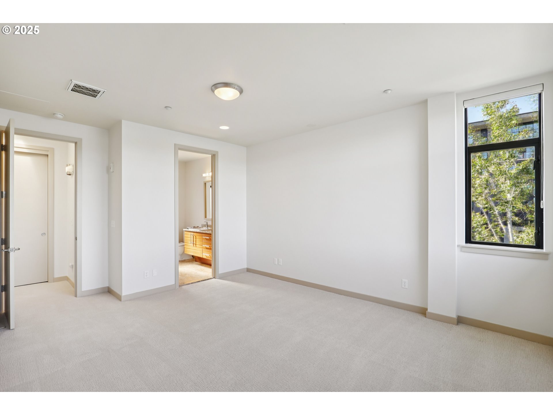Photo #28: 170915142 Listing: Photo #28