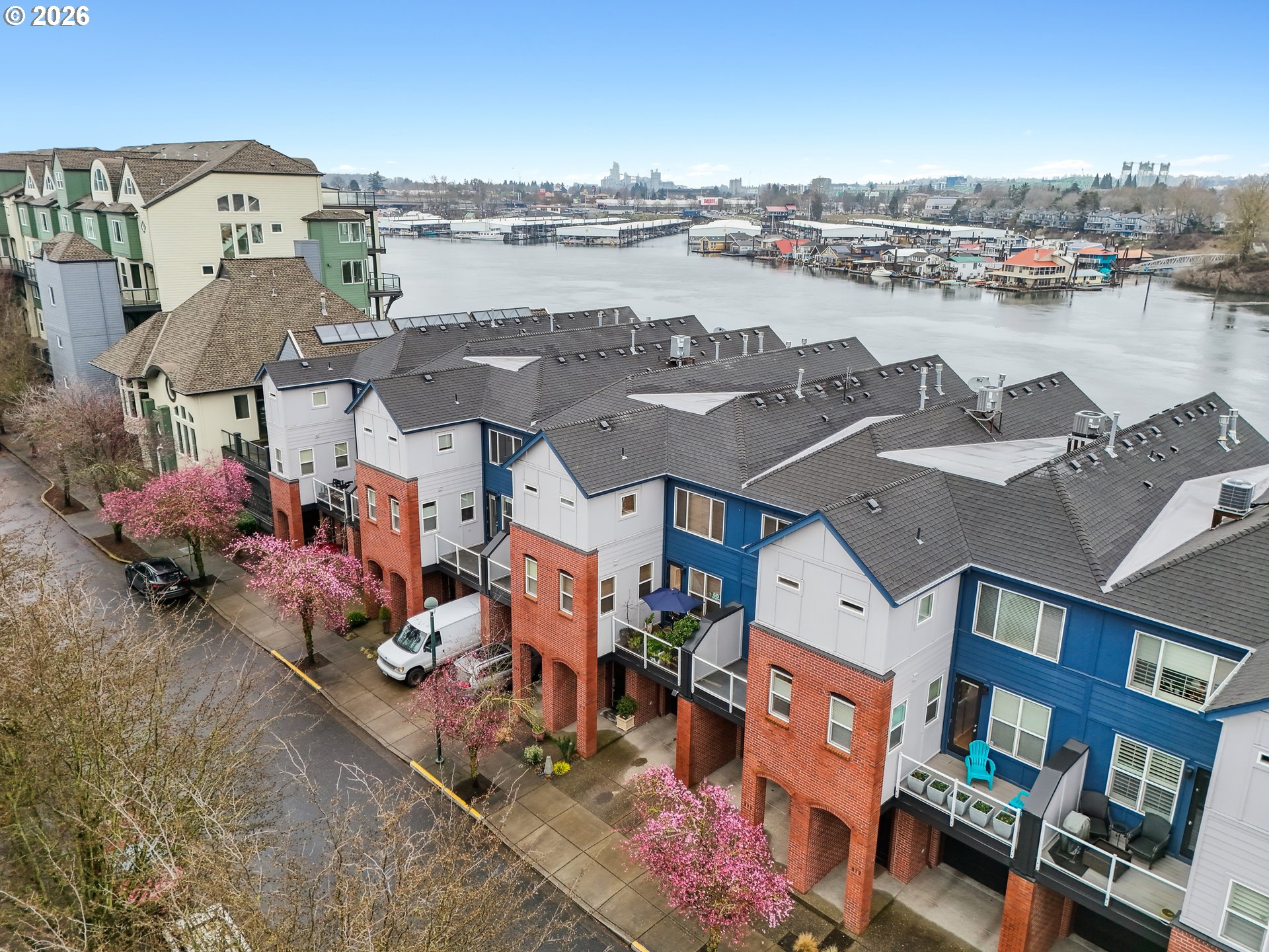 Photo #4: 171429653 Listing: Photo #4