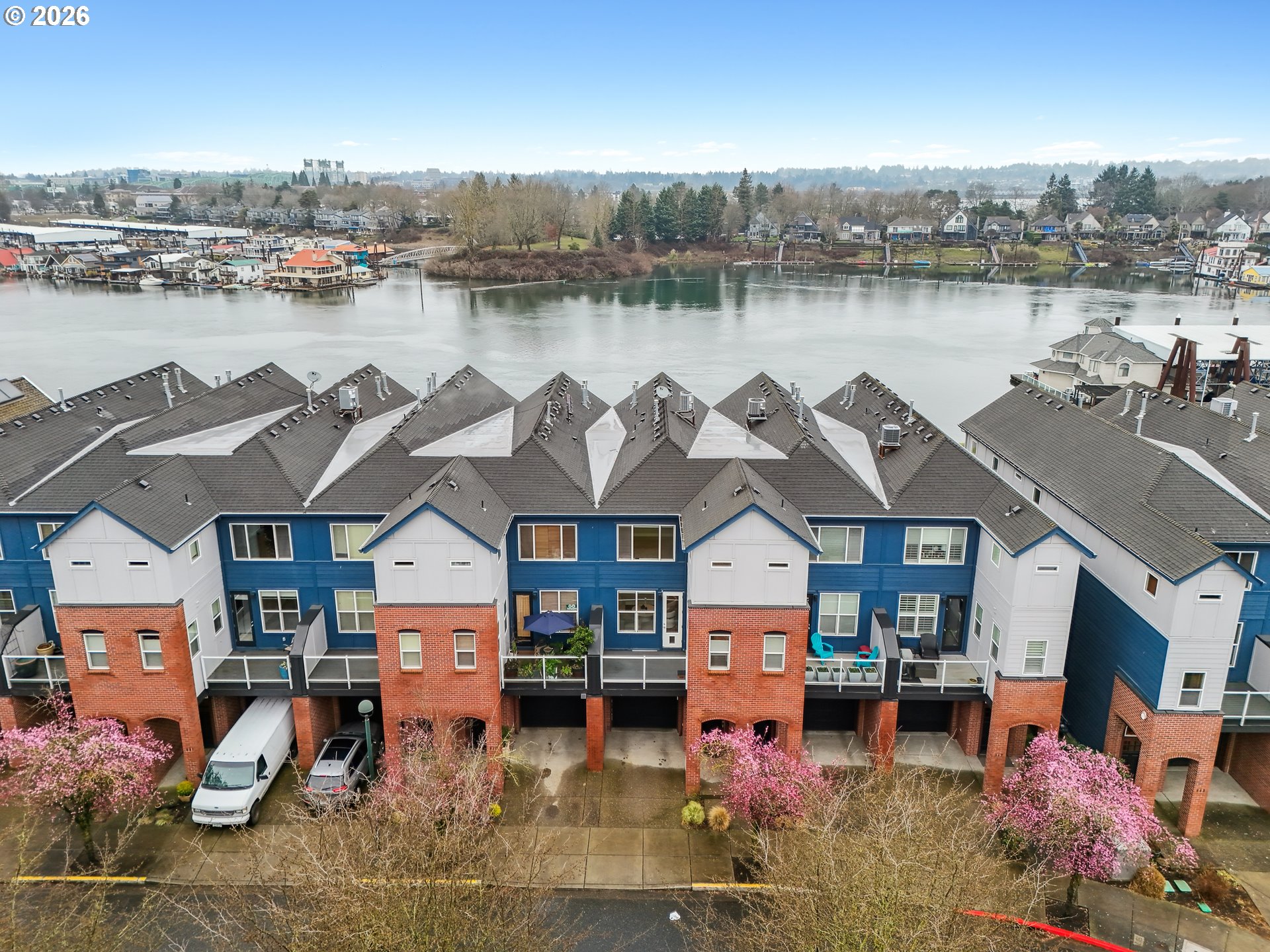 Photo #2: 171429653 Listing: Photo #2