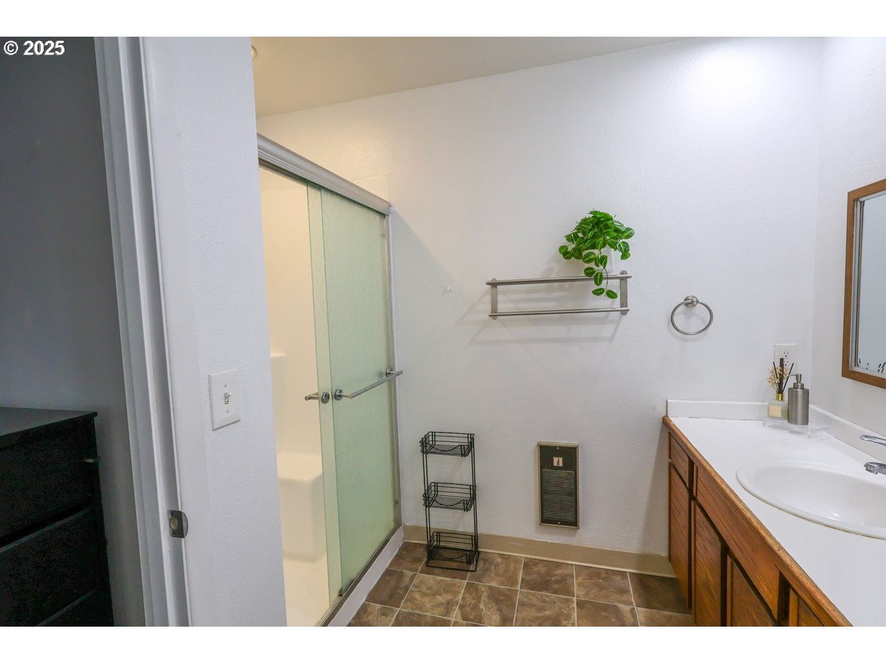 Photo #5: 172000166 Listing 