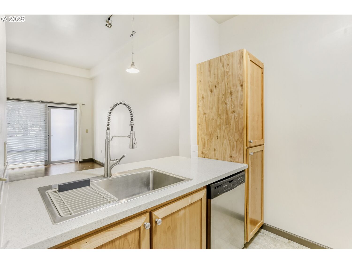 Photo #9: 172130230 Listing: Photo #9