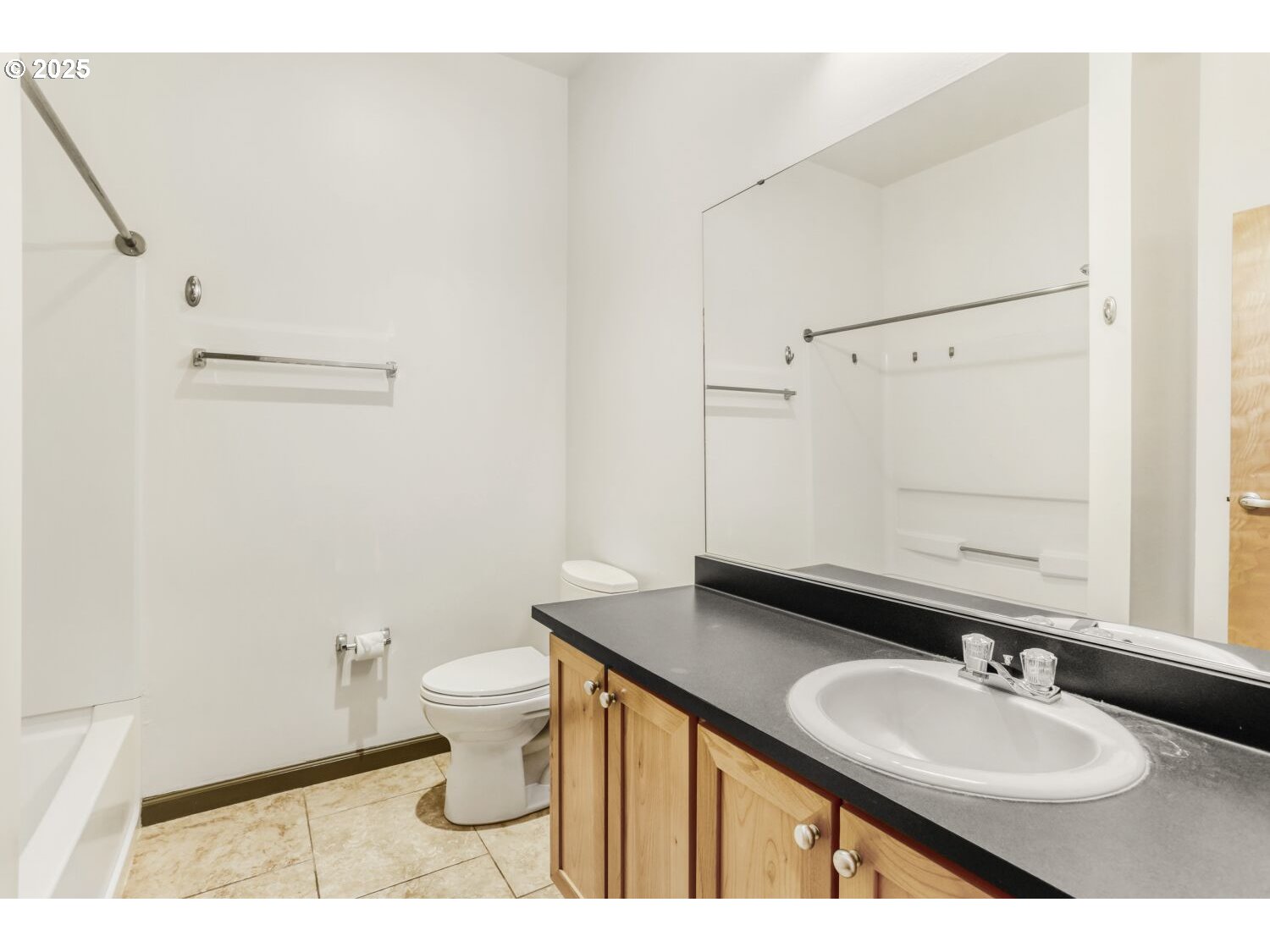 Photo #13: 172130230 Listing: Photo #13